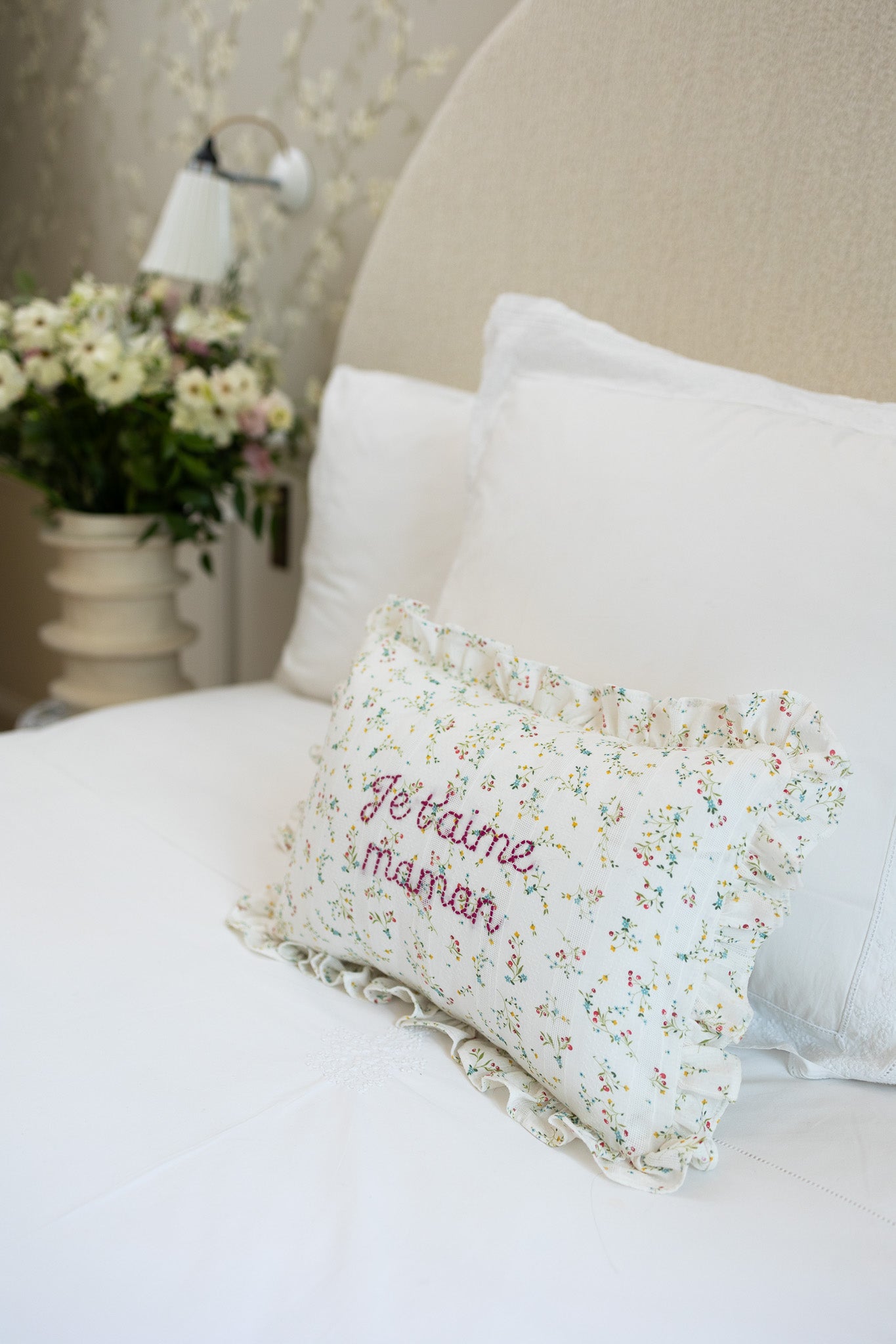 Provence Style Cushion Cover - Soft Decorative Pillow Case for Sofa, Bed & Home Decor - French Country Farmhouse Aesthetic