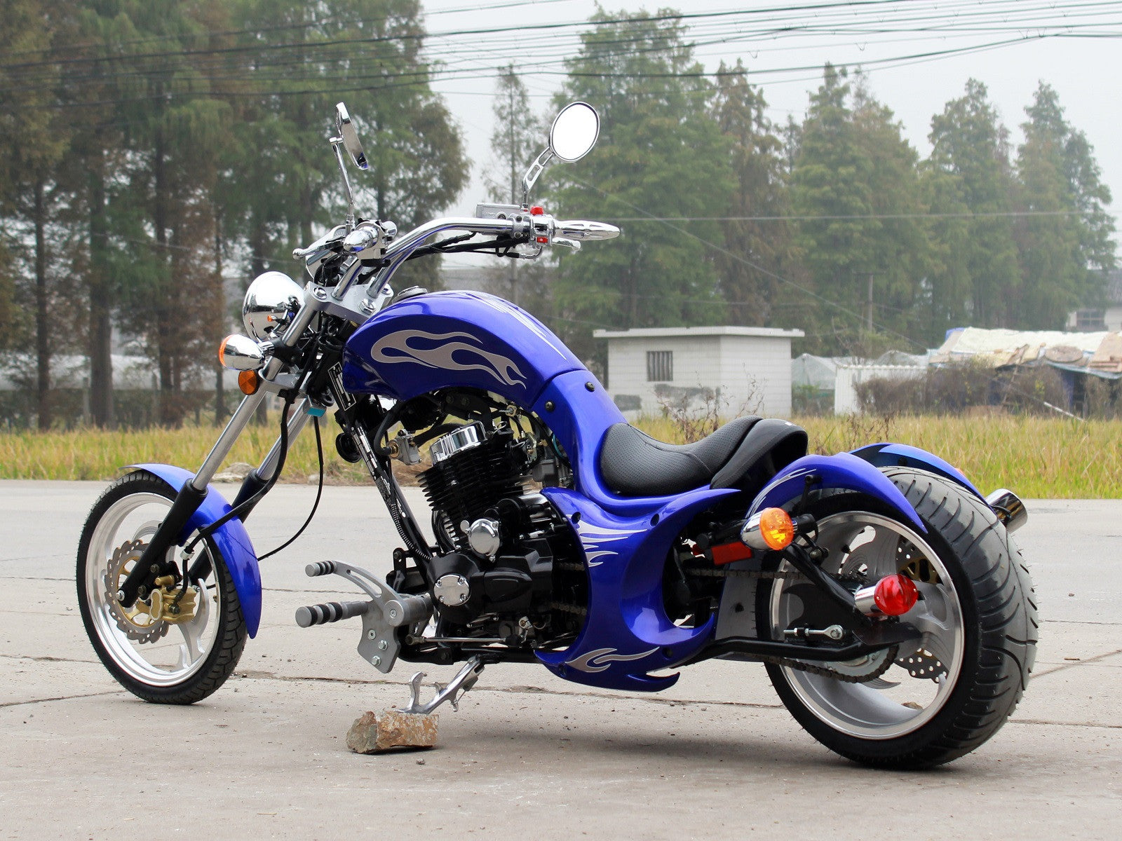 Venom Villain 250cc Chopper Motorcycle - 5-Speed Manual Transmission for Cruising & Adventure Riding