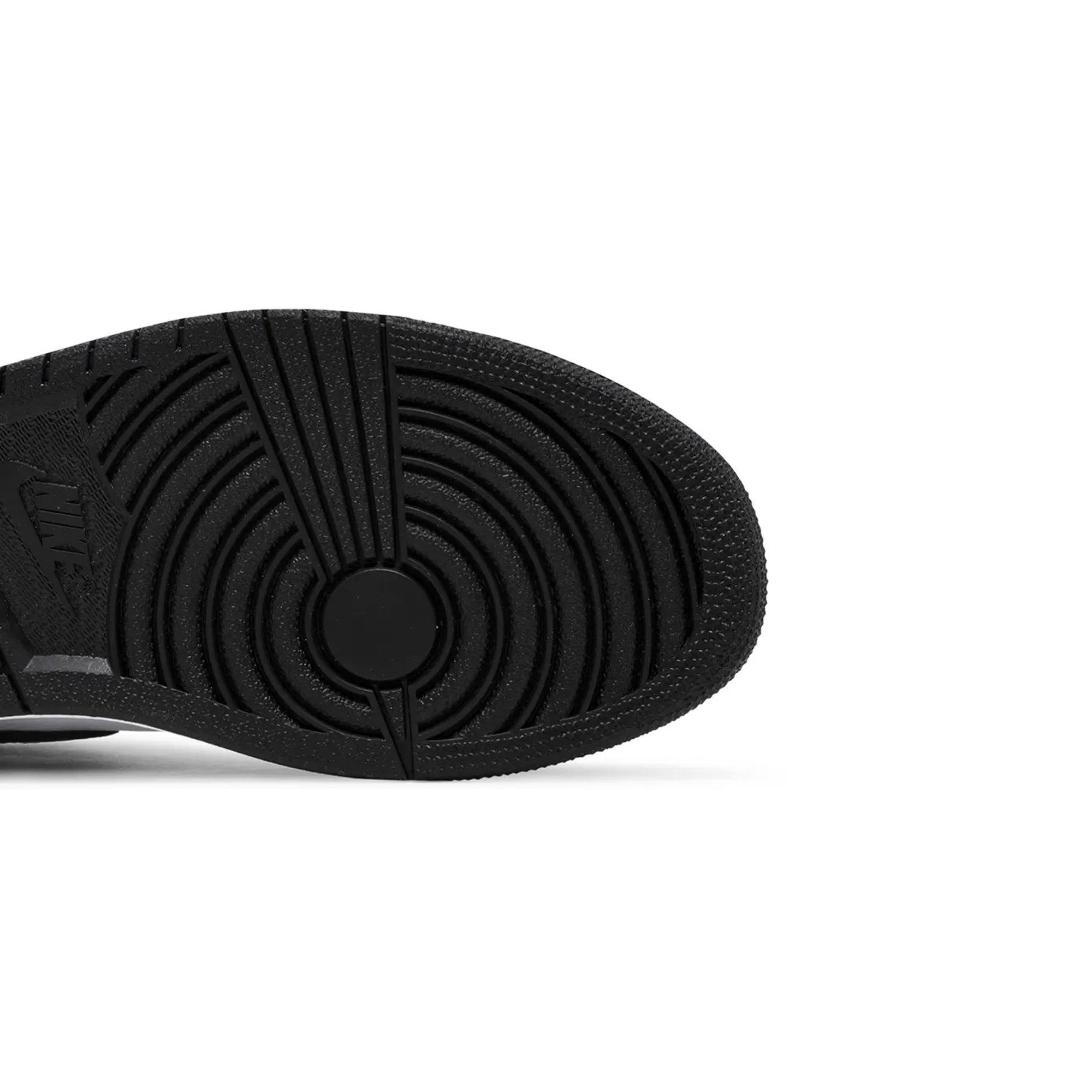 Air Jordan 1 Retro High 'Satin Snake Chicago' TD Sneakers (2020) - Men's Basketball Shoes for Streetwear & Casual Fashion