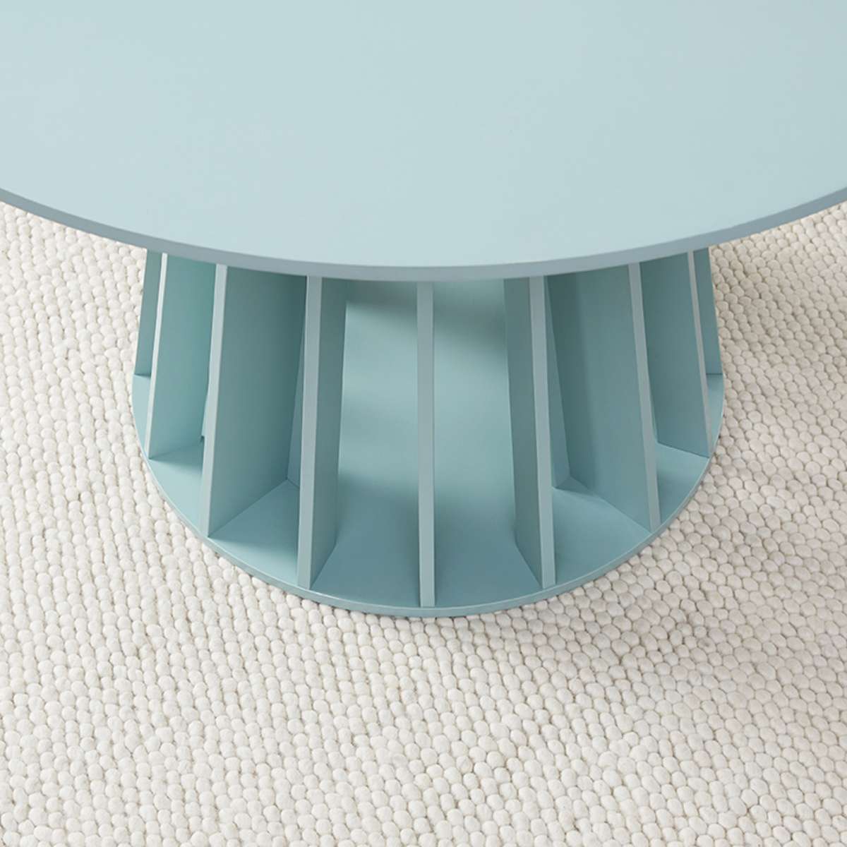 Rustic 4-Seater Slatted Round Dining Table in Sage Green - Perfect for Farmhouse, Patio & Outdoor Dining