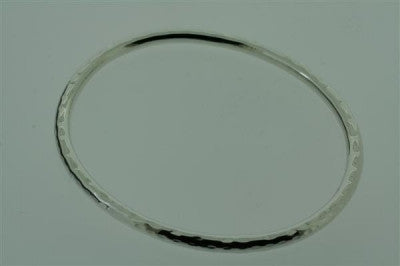 Vintage Narrow Oval Battered Bangle Bracelet - Elegant Boho Jewelry for Women, Perfect for Casual Wear & Layering