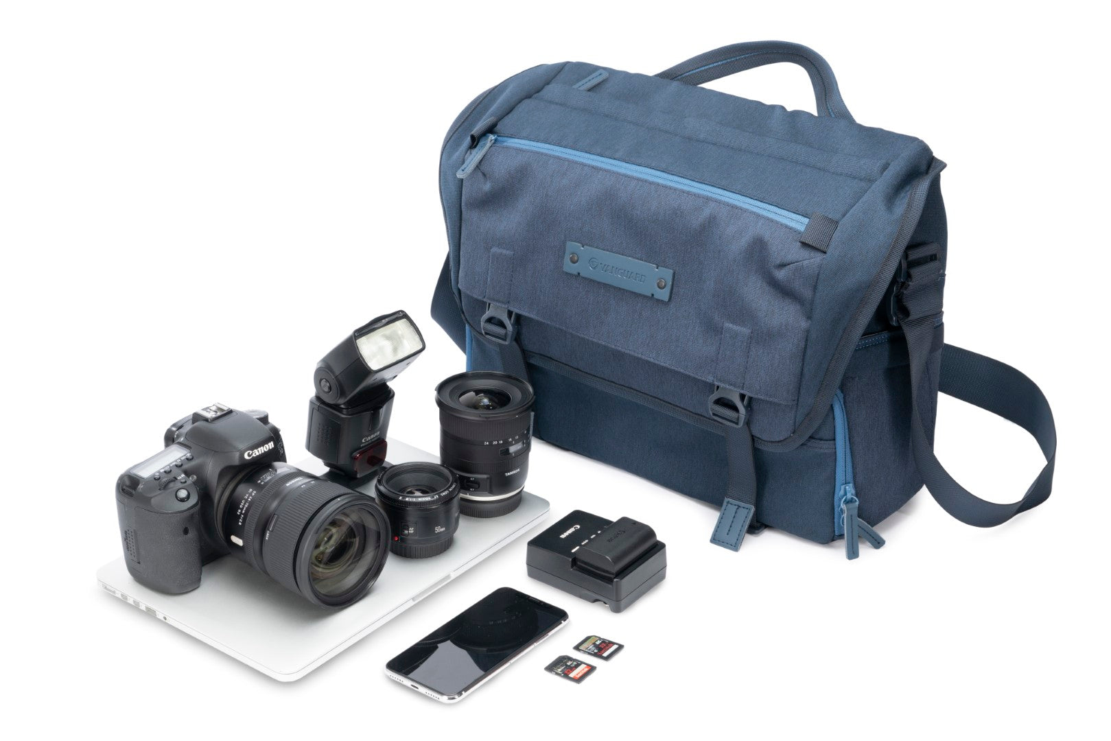 VEO RANGE 38 NV Messenger Camera Bag - Waterproof DSLR Shoulder Bag for Photographers, Navy Blue - Perfect for Travel, Hiking & Outdoor Photography