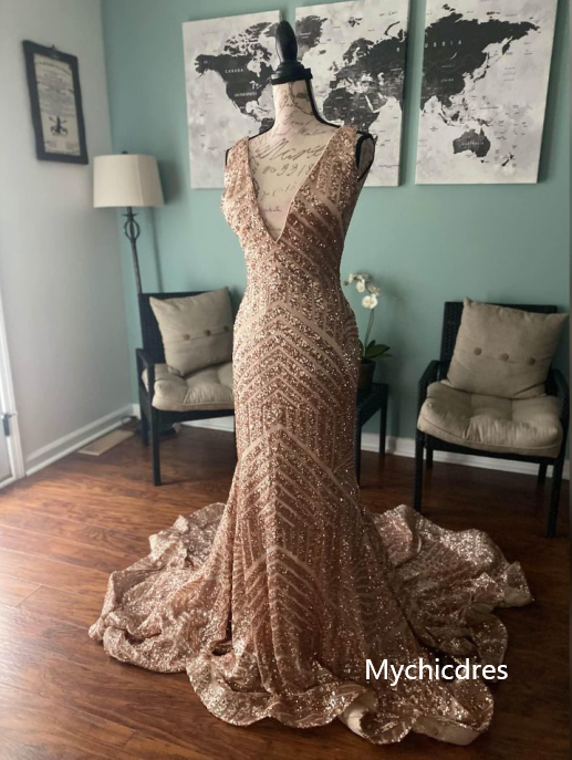 Sparkly Sequin Prom Dresses for Women - Elegant V Neck Mermaid Evening Gowns for Homecoming, Pageants & Special Occasions