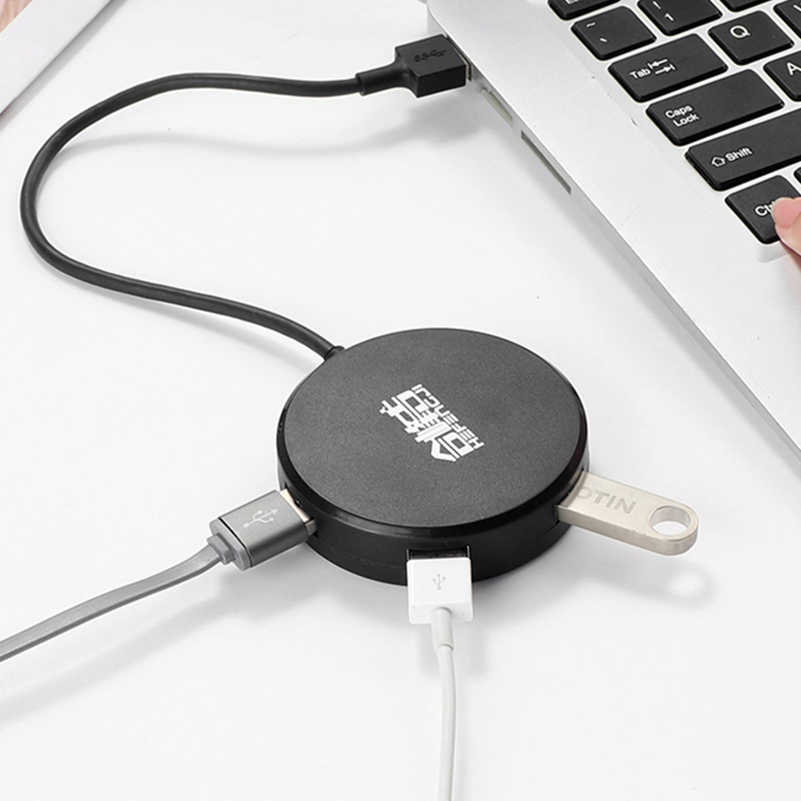 4-Port USB 3.0 Hub - Fast Charging & Data Transfer for Laptop/PC