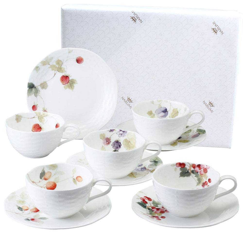 Narumi 96010-23067PAZ Lucy Garden 8.3 fl oz (210 cc) Berry Pattern Cup and Saucer Set - 5-Piece Elegant Floral Tea Set, Microwave & Dishwasher Safe - Perfect for Afternoon Tea, Bridal Shower Gift, Mother's Day Present & Coffee Lovers