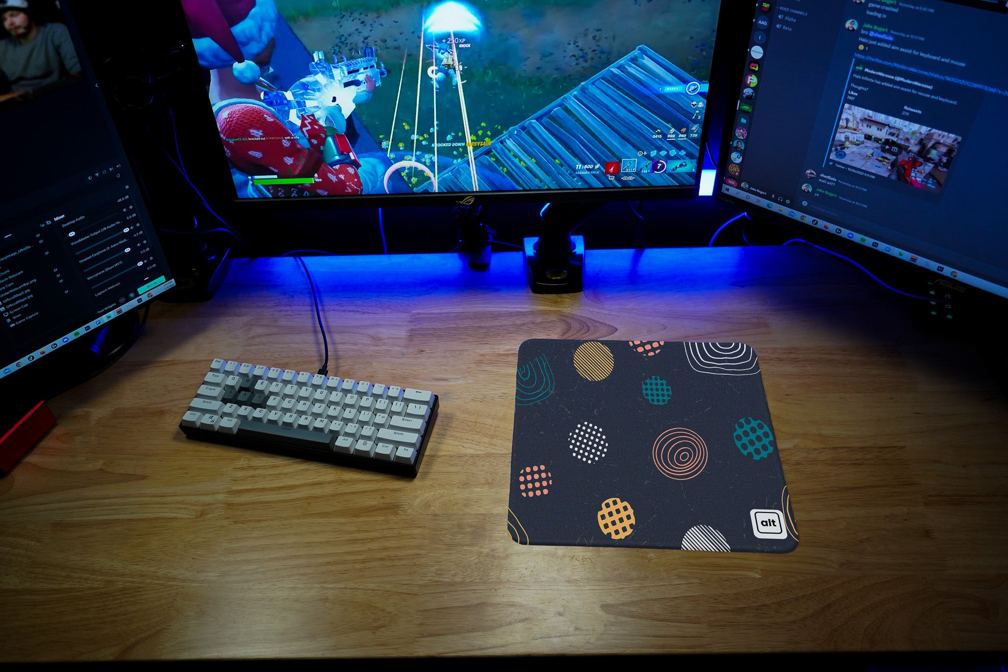 Stylish Patchwork Mouse Pad - Non-Slip Gaming & Office Desk Mat for Computers & Laptops - Perfect for Work, Gaming & Home Office Use