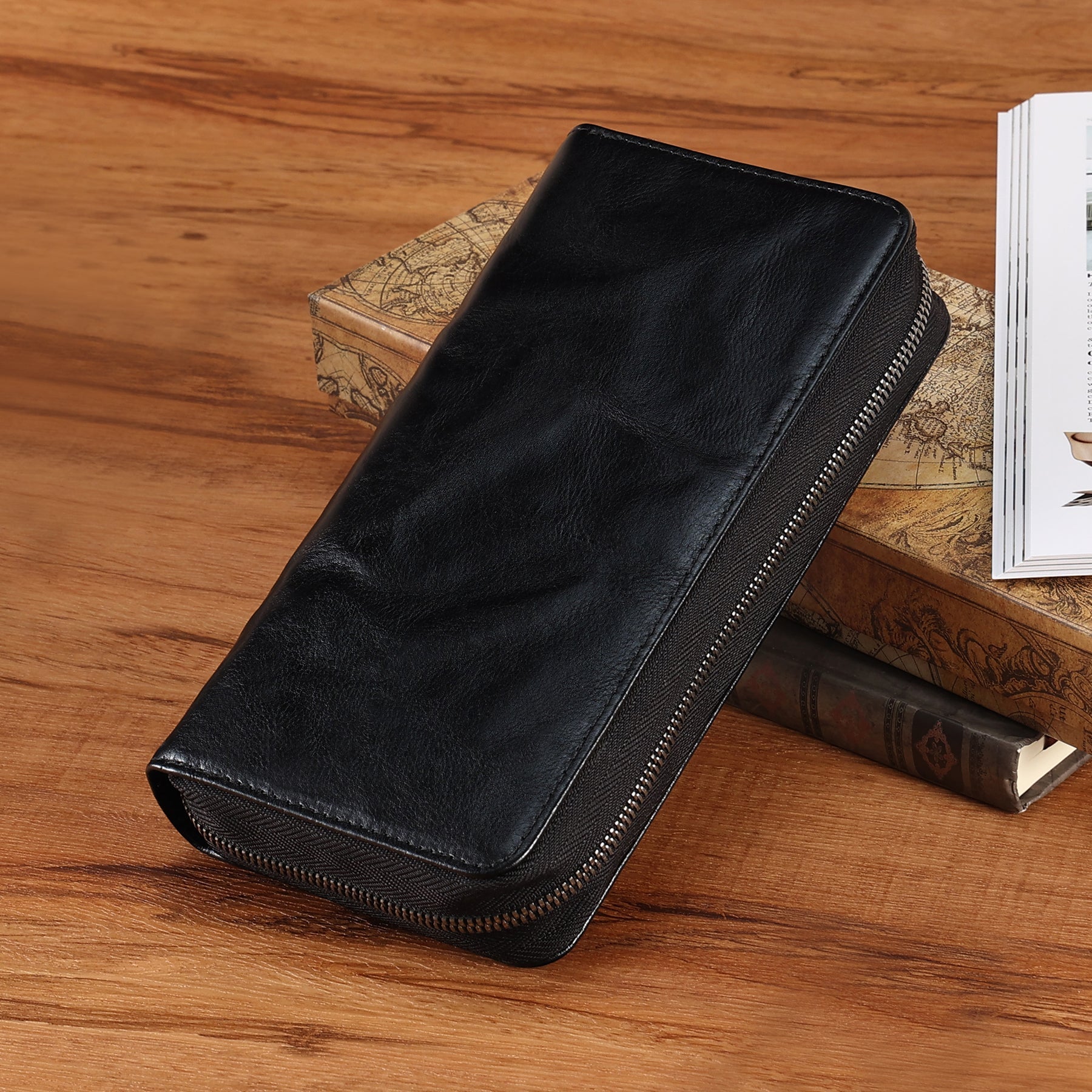 Men's RFID Blocking Leather Wallet - Slim Bifold Wallet for Men with Credit Card Slots & ID Window - Perfect for Travel, Business & Everyday Use