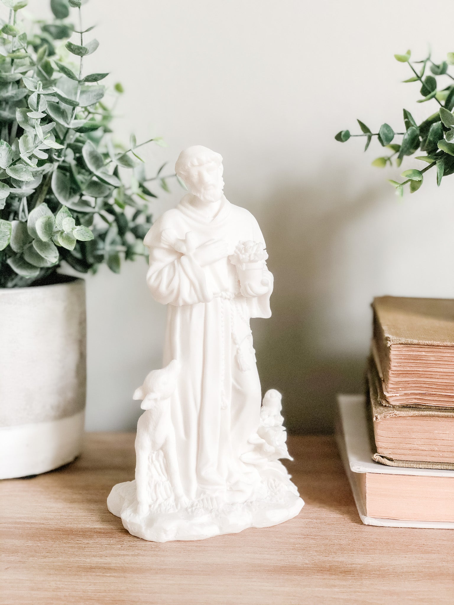 St. Francis of Assisi Statue - Patron Saint of Animals & Nature - Handcrafted Garden & Home Decor for Catholic Devotion & Outdoor Display
