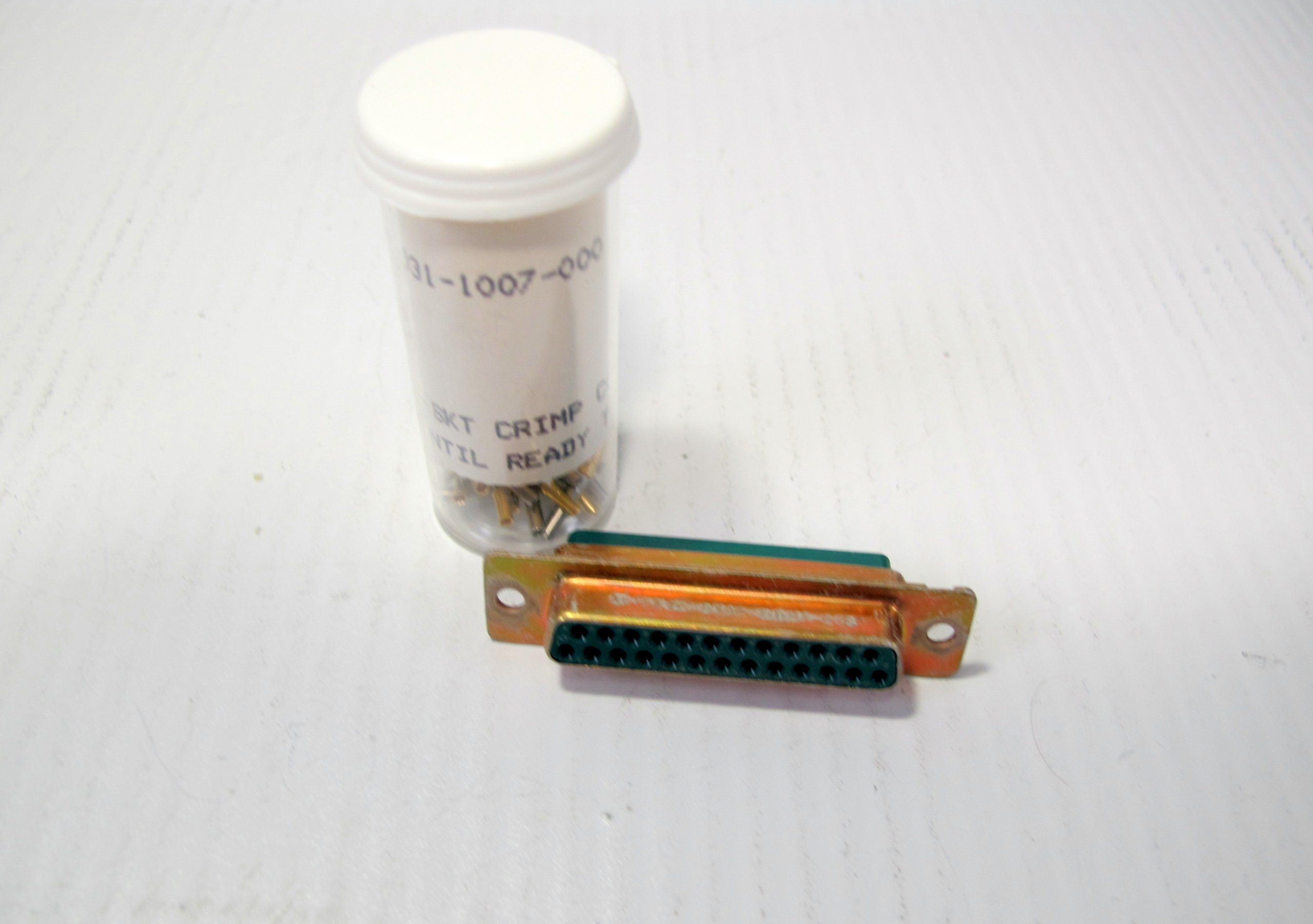 DBMA-25S High-Speed Electrical Connector with 031-1007-000 Gold Plated Pins - Durable for Industrial Automation & Aerospace Applications