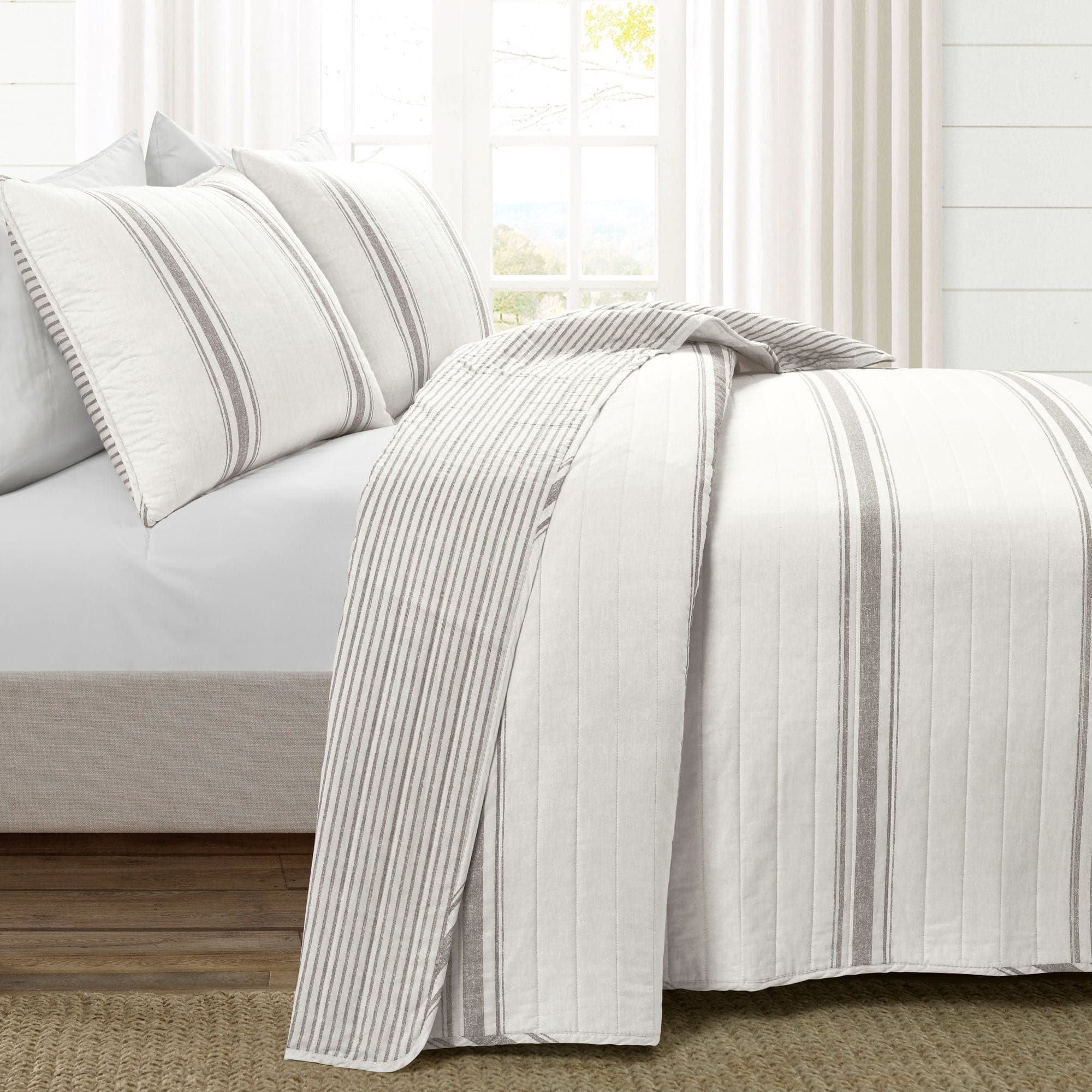 Farmhouse Stripe Reversible Cotton Quilt Set - King Size, Soft & Breathable Bedding for All Seasons - Perfect for Cozy Bedrooms, Guest Rooms & Vacation Homes