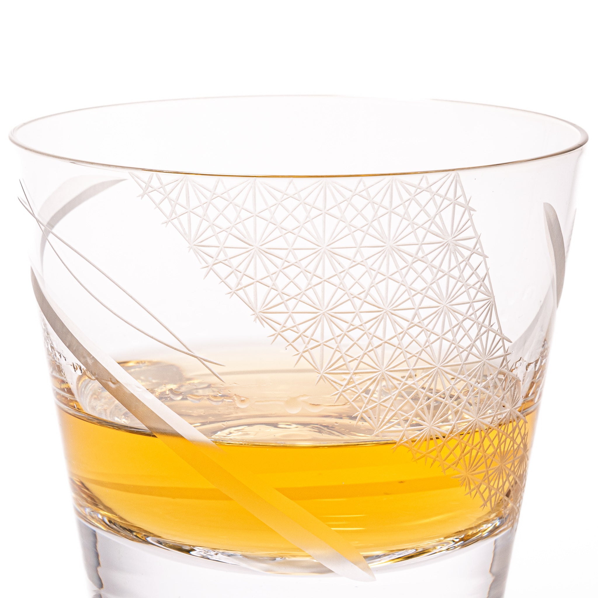 Tajima Mount Fuji Rocks Glass - Japanese Whiskey Tumbler with Breeze Design - Perfect for Scotch, Bourbon & Cocktail Drinking at Home Bar or Gift Giving