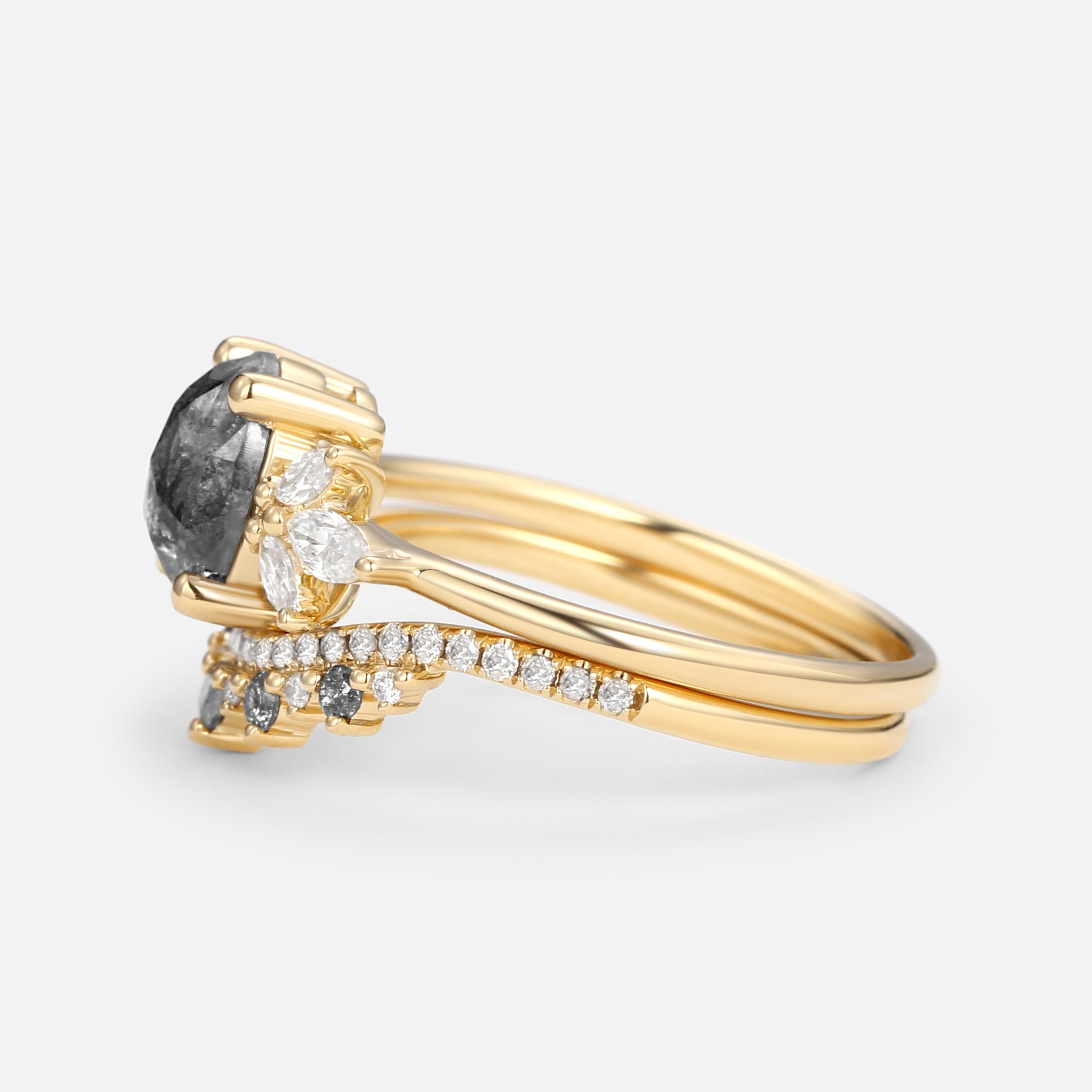 Exquisite Butterfly Fairy Oval Cut Salt and Pepper Diamond Engagement Ring Set (2-Piece) - Perfect for Unique Proposals & Vintage-Inspired Weddings