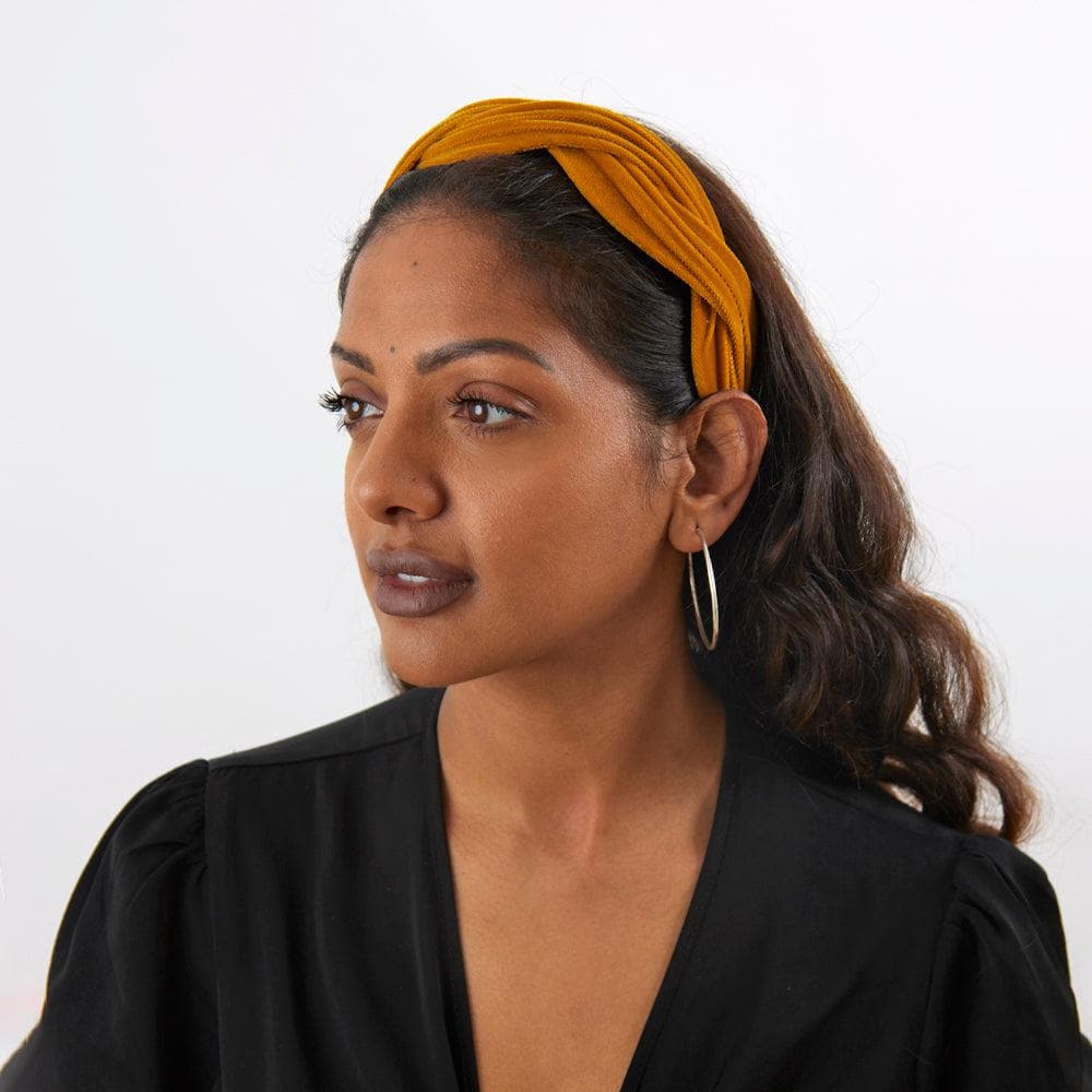 Handmade Velvet Wavy Headband for Women - Soft & Stylish Hair Accessory for Everyday Wear, Parties & Special Occasions