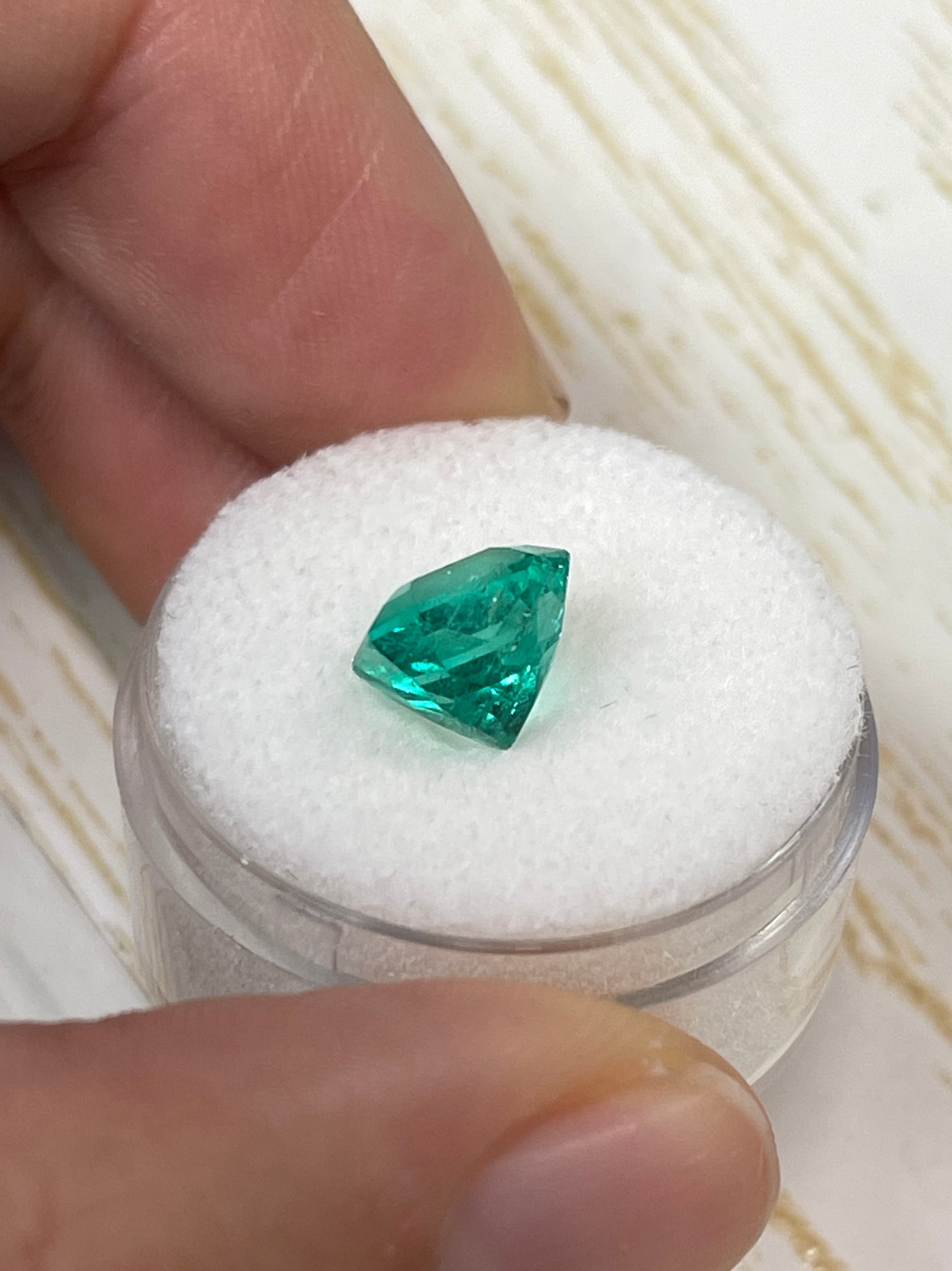 2.98 Carat Vivid Green Natural Loose Colombian Emerald - Asscher Cut Gemstone for Jewelry Making, Engagement Rings & Luxury Gifts | GLOWING Brilliance & Premium Quality