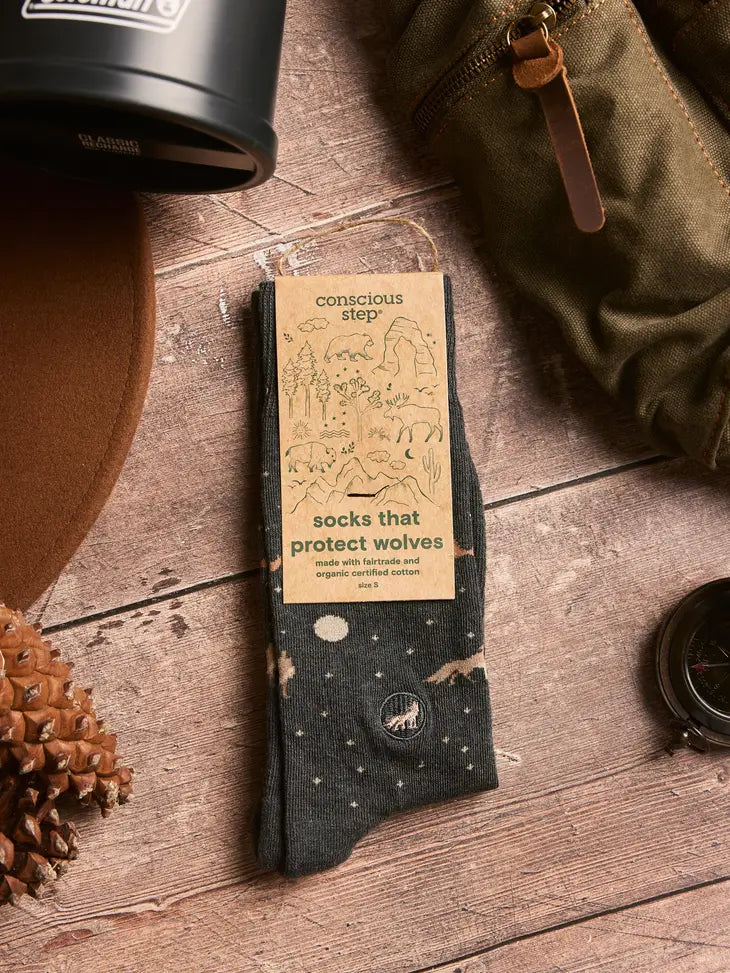 Comfortable & Durable Wolf Protection Socks - Eco-Friendly Wildlife Support Socks for Hiking, Outdoor Adventures & Daily Wear
