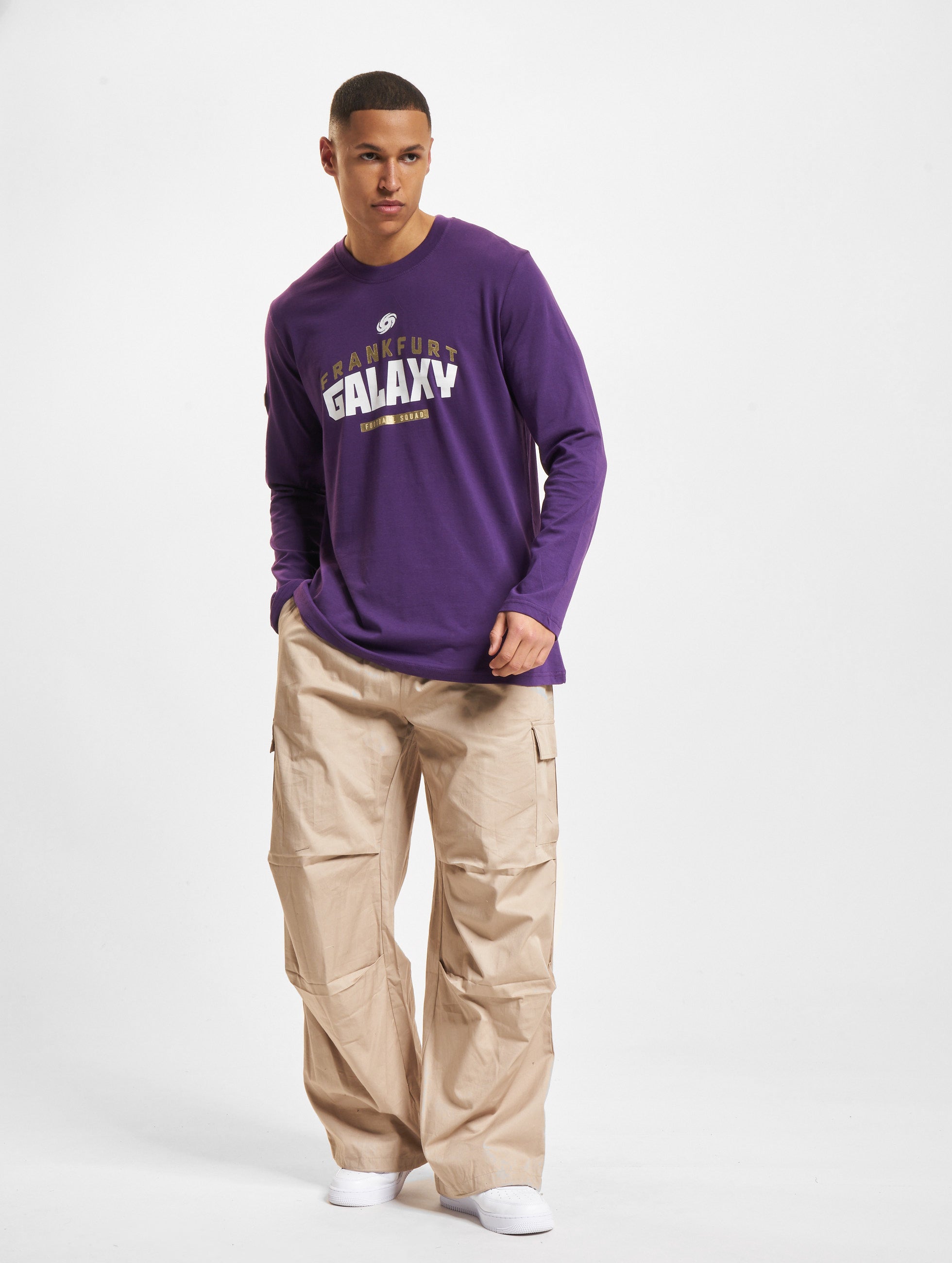 Frankfurt Galaxy Long Sleeve T-Shirt for Men - Comfortable Cotton Crewneck Shirt - Casual Streetwear for Everyday Wear, Gym & Outdoor Activities