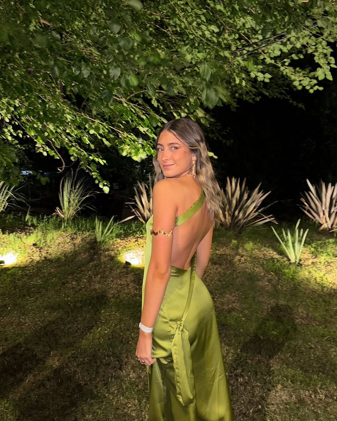 Elegant Backless Green Long Prom Dress - Satin Evening Gown J5615 for Formal Events & Special Occasions