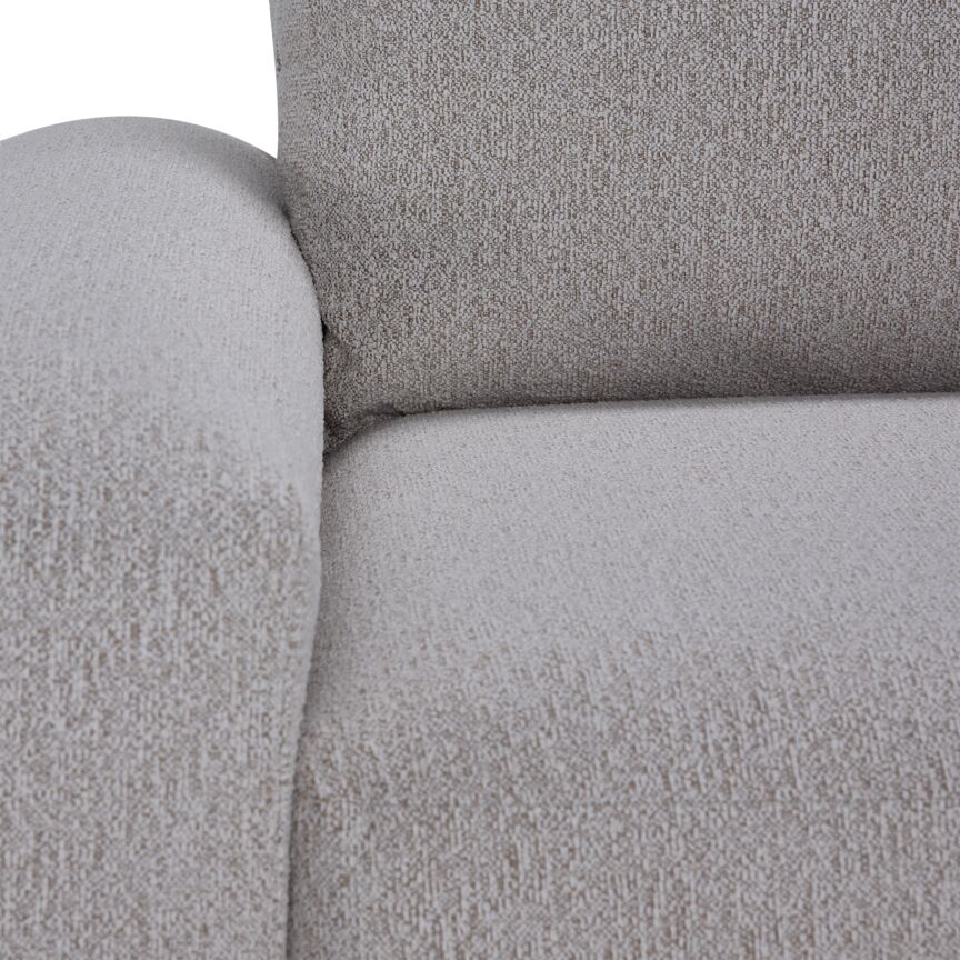 Brahm Chair - Premium Linen Upholstered Accent Chair for Living Room, Bedroom & Office - Comfortable Modern Lounge Seating with Sturdy Wooden Legs (Perfect for Reading Nook, Home Decor & Relaxation)