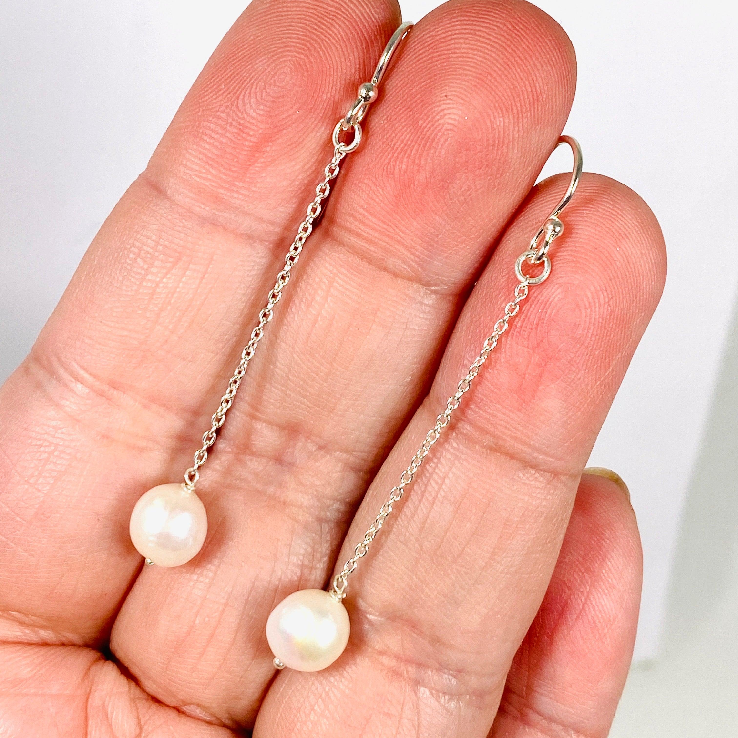 Elegant Pearl Drop Earrings E2590 - Classic Dangle Earrings for Women, Perfect for Weddings, Parties & Special Occasions