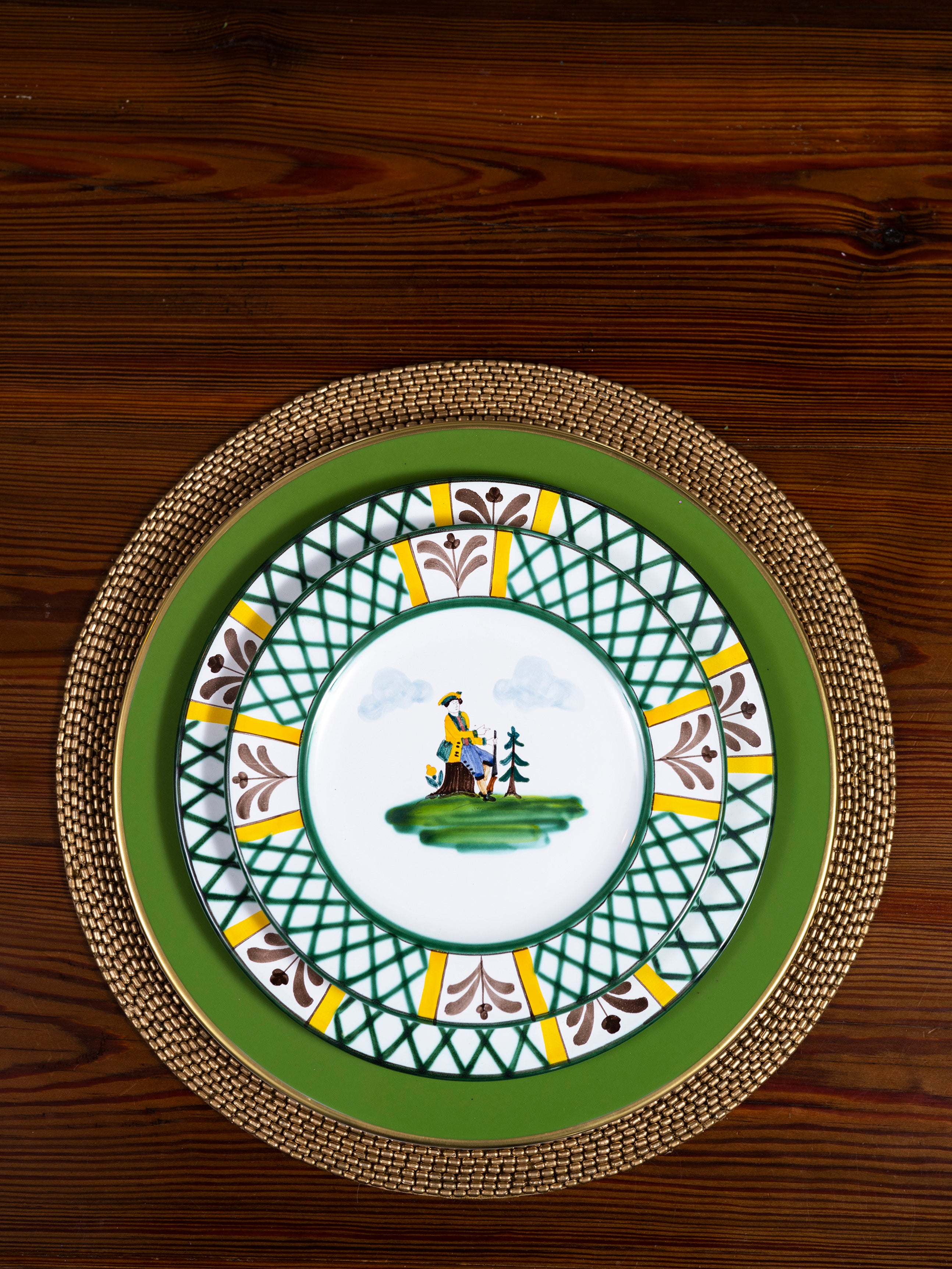 Eco-Friendly Green Charger Plate Set - 10 Inch Decorative Dinner Plates for Weddings, Parties & Formal Dining - Sustainable & Stylish Tableware for Any Occasion