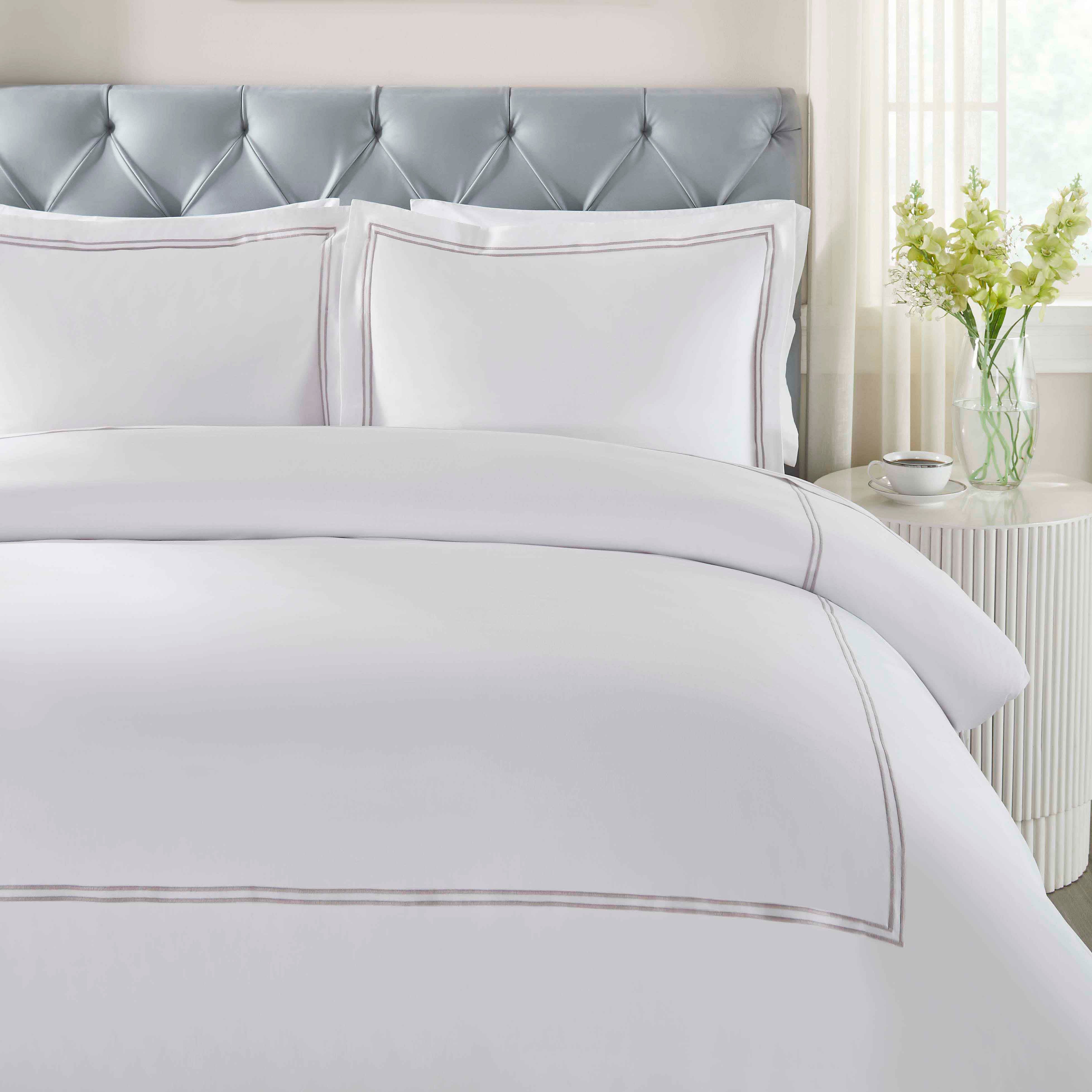 Premium Fieldstone Cotton 3-Piece Duvet Cover Set with Elegant Two-Line Embroidery - Soft & Breathable Bedding for Master Bedroom, Guest Room, or Luxury Hotel Decor