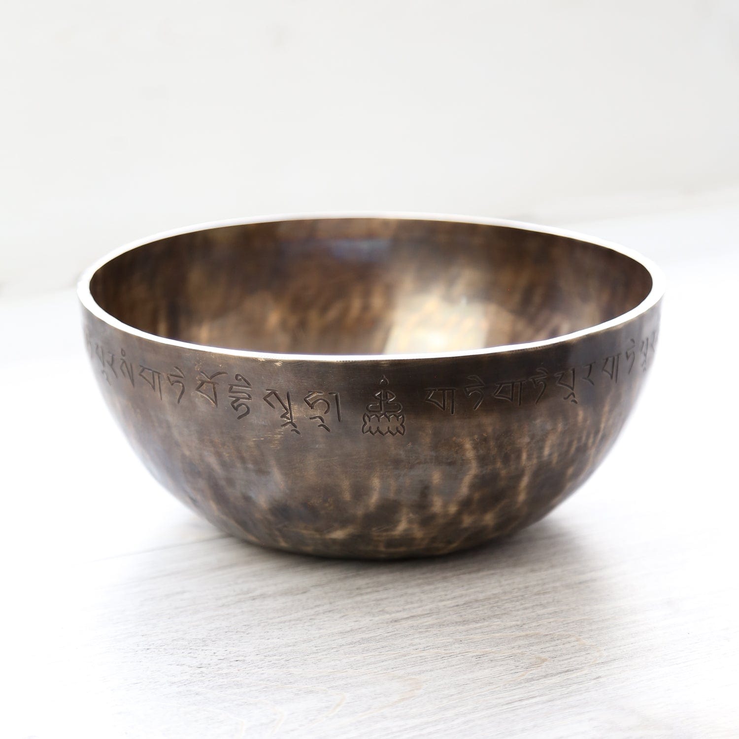 Tibetan Singing Bowl - Heart Sutra Meditation Bowl for Relaxation, Yoga & Mindfulness - Handcrafted in Nepal