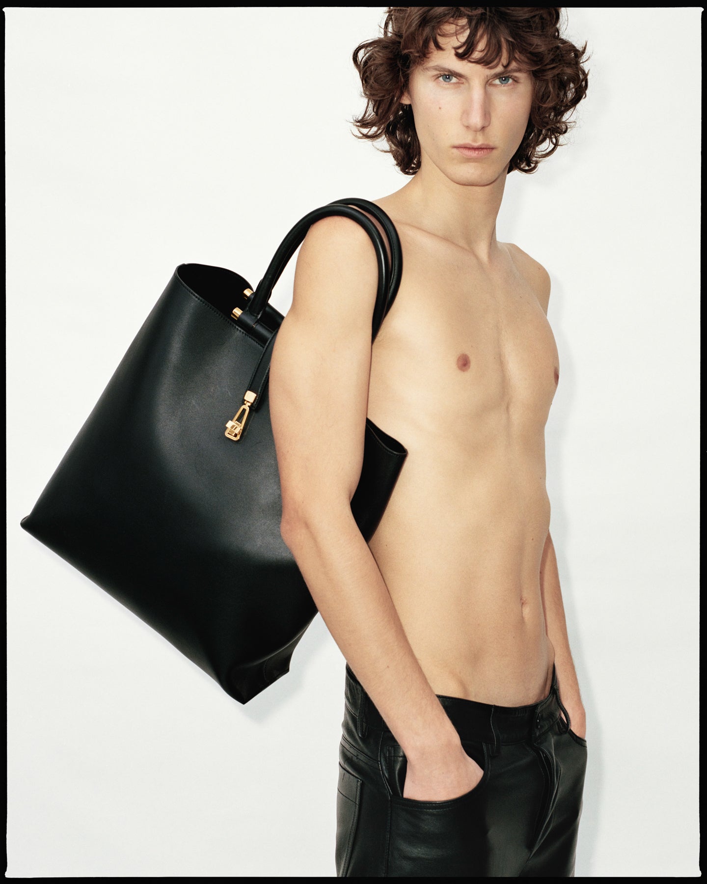 Men's Fall 2024 Fashion Outfit - Trendy Autumn Winter Style for Casual Wear, Office & Date Nights