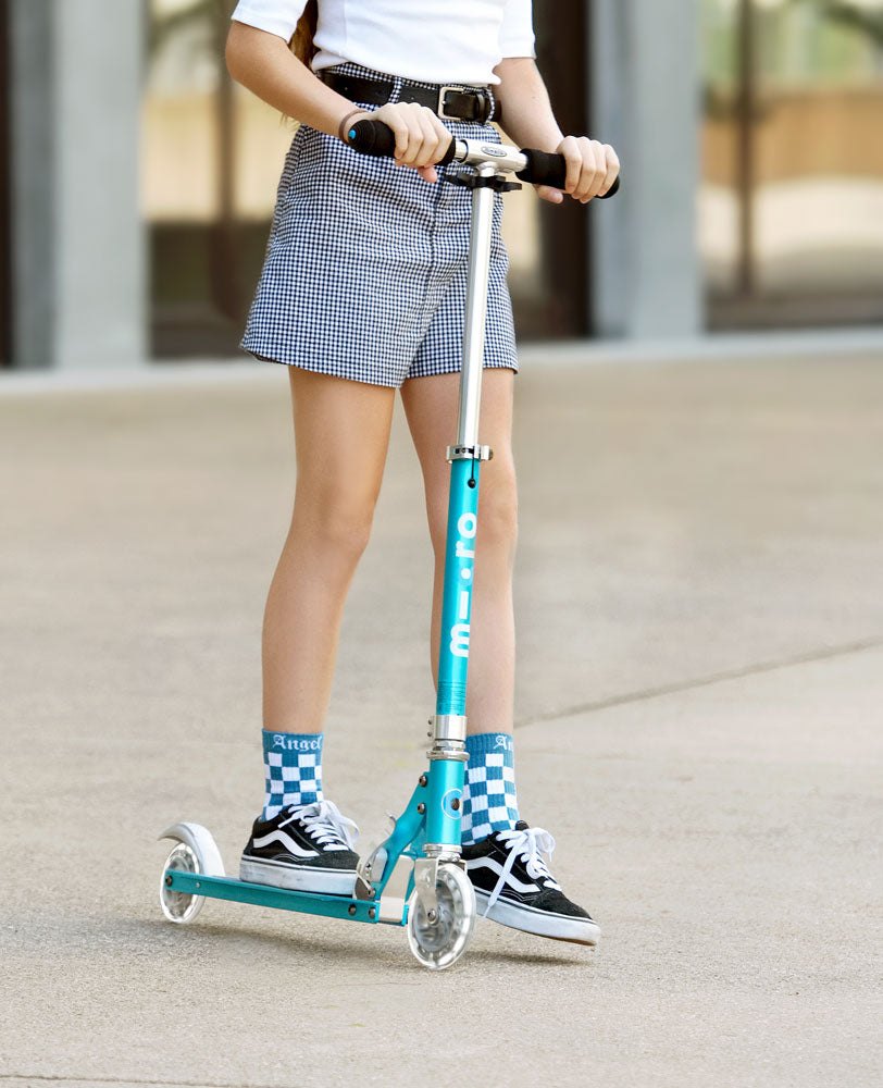 Micro Sprite Kids LED Scooter - Light Up 3 Wheel Kick Scooter for Boys & Girls Ages 5-12, Ocean Blue | Fun Outdoor Ride, Commuting & Neighborhood Play