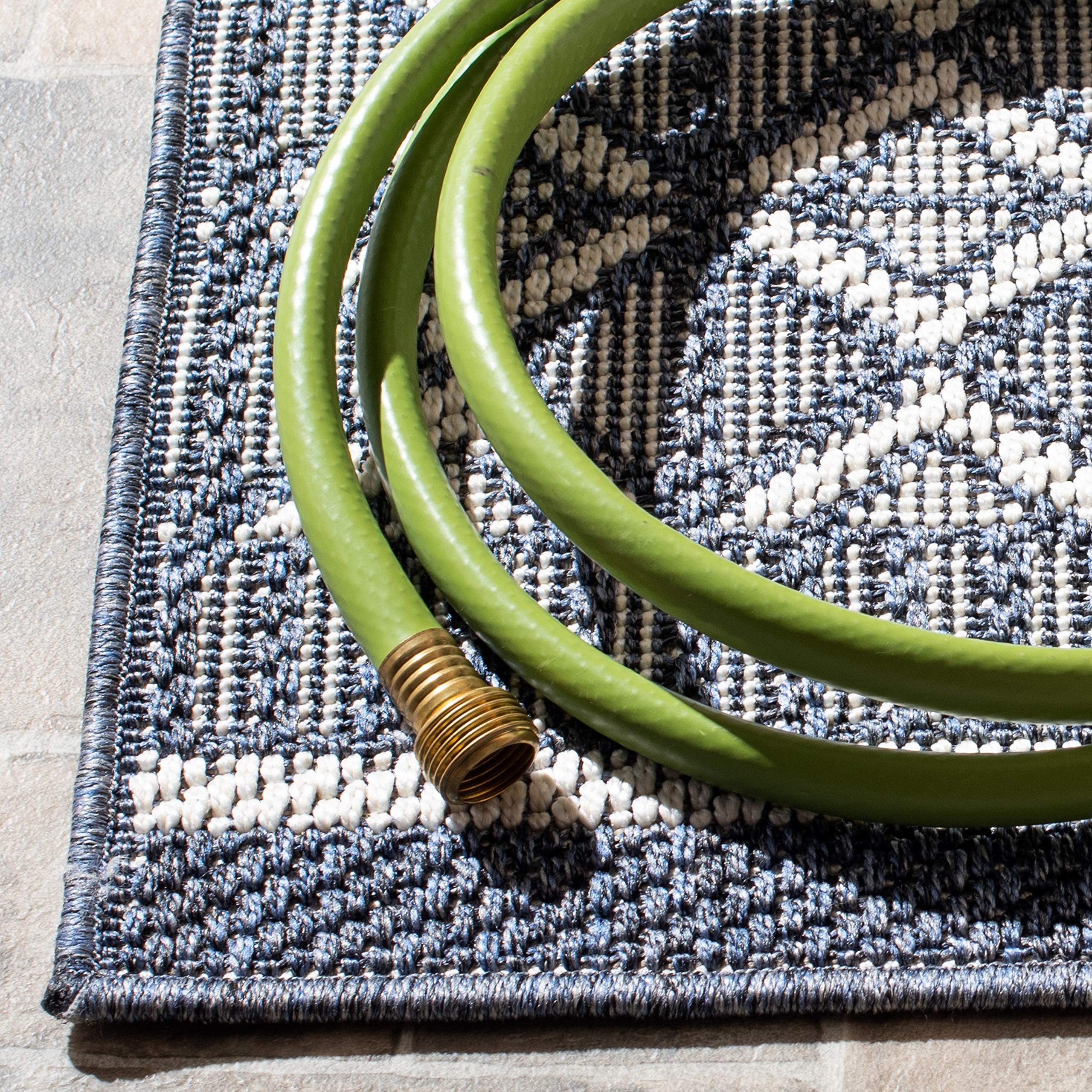 SAFAVIEH Bermuda Collection 9' x 12' Navy & Creme Indoor Outdoor Area Rug - Non-Shedding, Machine Washable, Easy Care - Perfect for Living Room, Bedroom, Patio, Backyard & Mudroom (BMU818N)