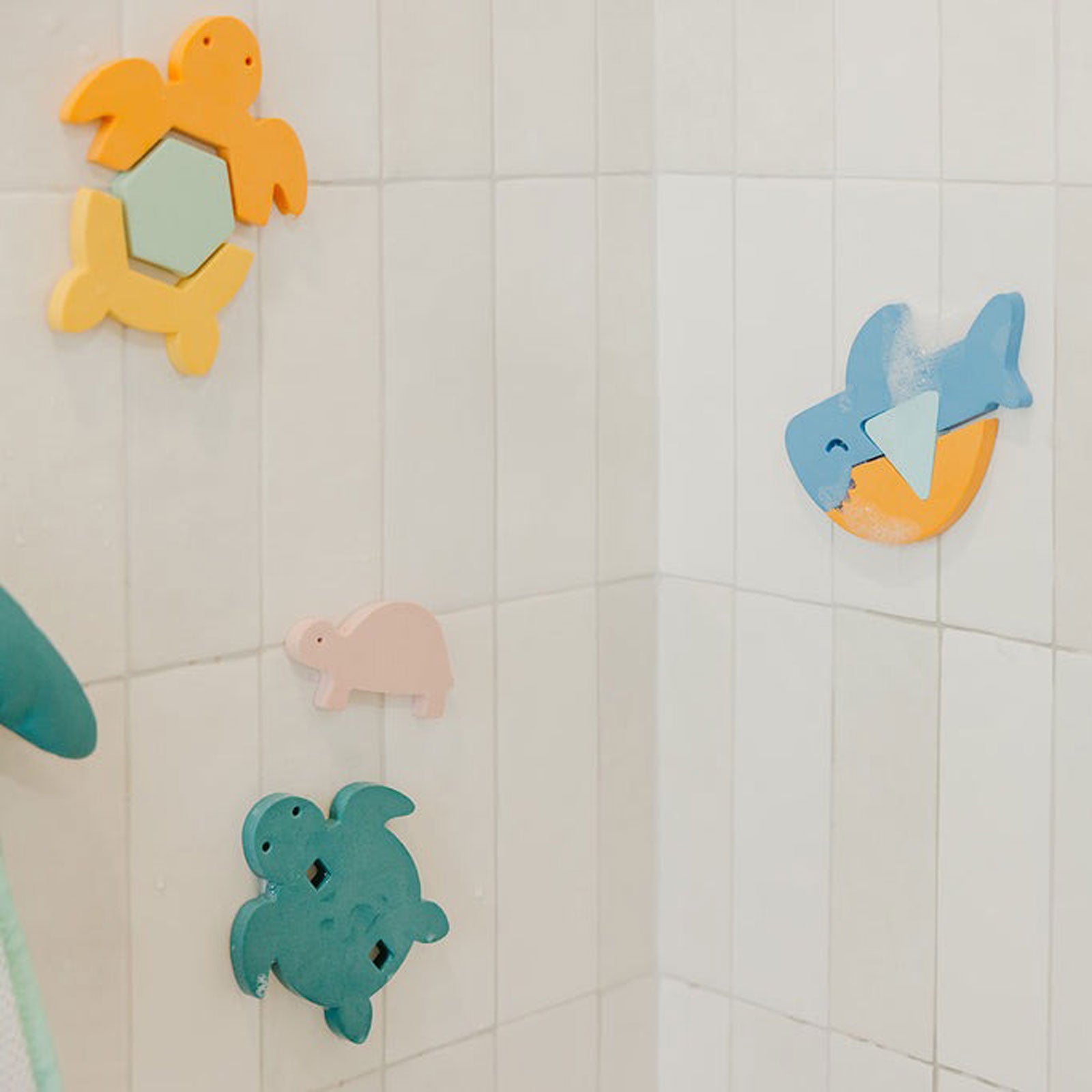 Best Foam Bath Playset for Kids - Fun & Safe Bathtime Toy Set with Floating Animals - Perfect for Toddlers & Preschoolers During Bath Time Play