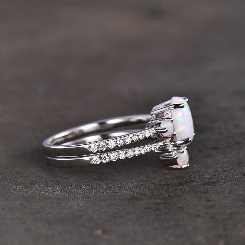 Stunning Women's White Fire Opal Engagement Ring Set with Three Stones - Perfect for Proposals, Anniversaries & Special Occasions