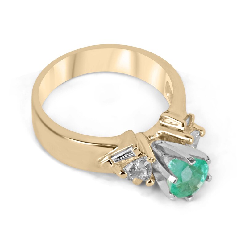 1.70tcw Vivid Spring Green Round Emerald & Diamond Accent 14K Gold Engagement Ring for Women - Perfect for Proposals, Anniversaries & Special Occasions