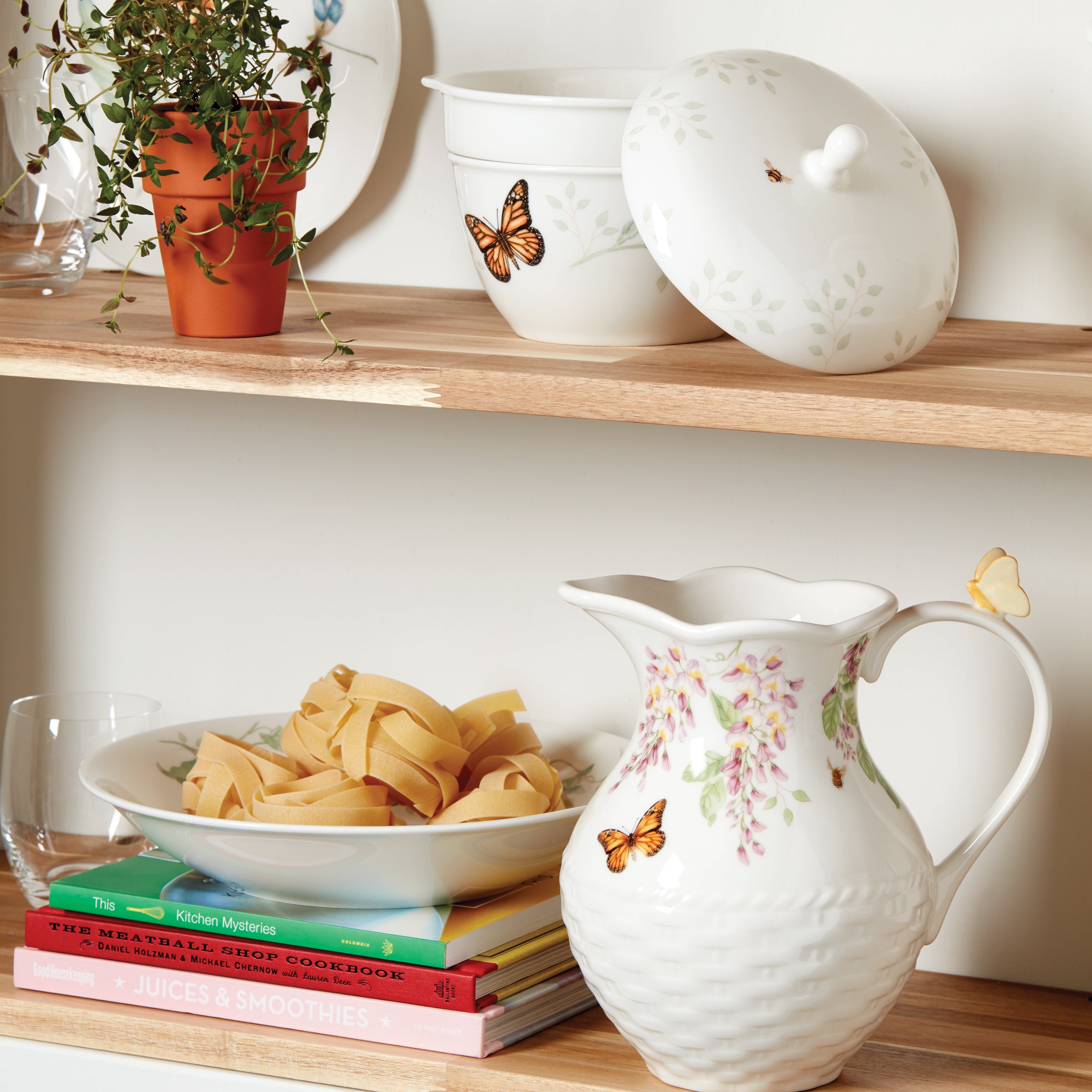 Butterfly Meadow 3-Piece Stackable Bowl Set - Colorful Nesting Bowls for Serving, Mixing & Food Storage - Perfect for Kitchen, Dining & Party Use