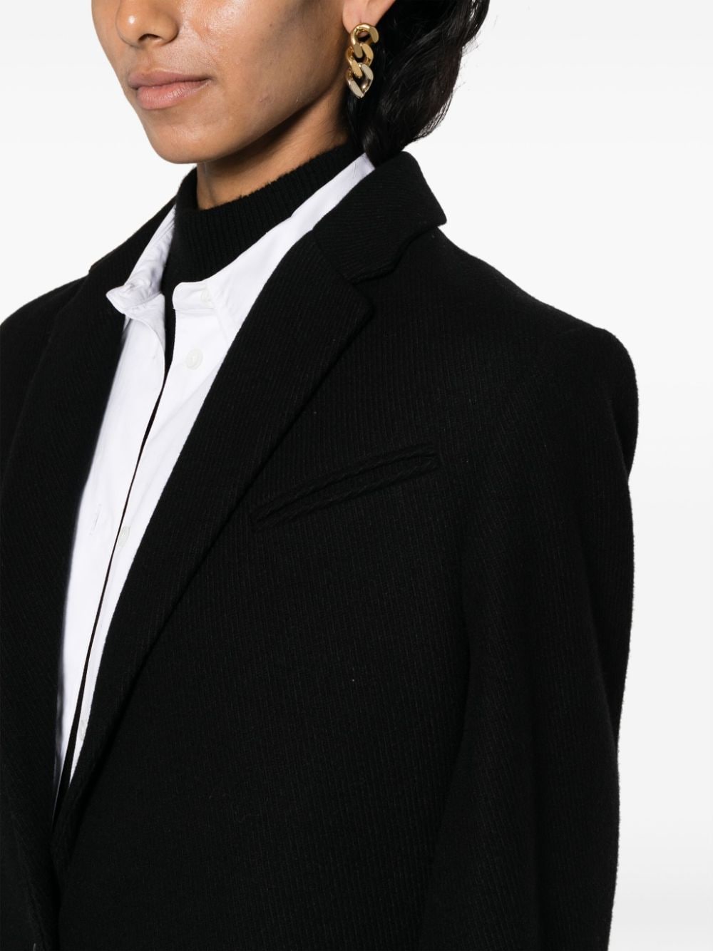 Black Closed Coats for Women & Men - Stylish Winter Outerwear for Cold Weather & Outdoor Activities