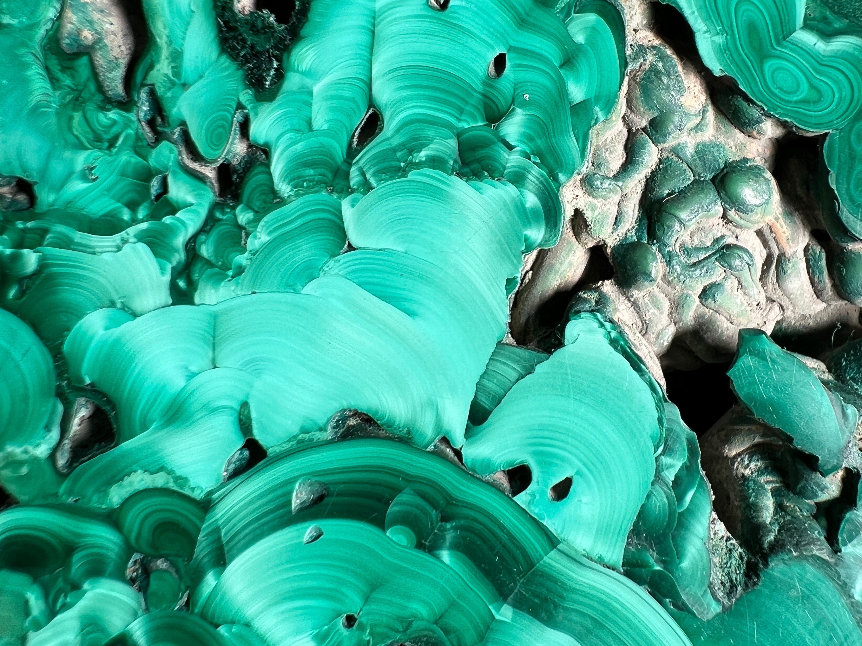 Premium Green Malachite Crystal Slab - Natural Stone for Jewelry Making, Unique Handcrafted Gift, Elegant Home Decor (50402) | Perfect for DIY Crafts, Meditation Spaces & Luxury Interior Design