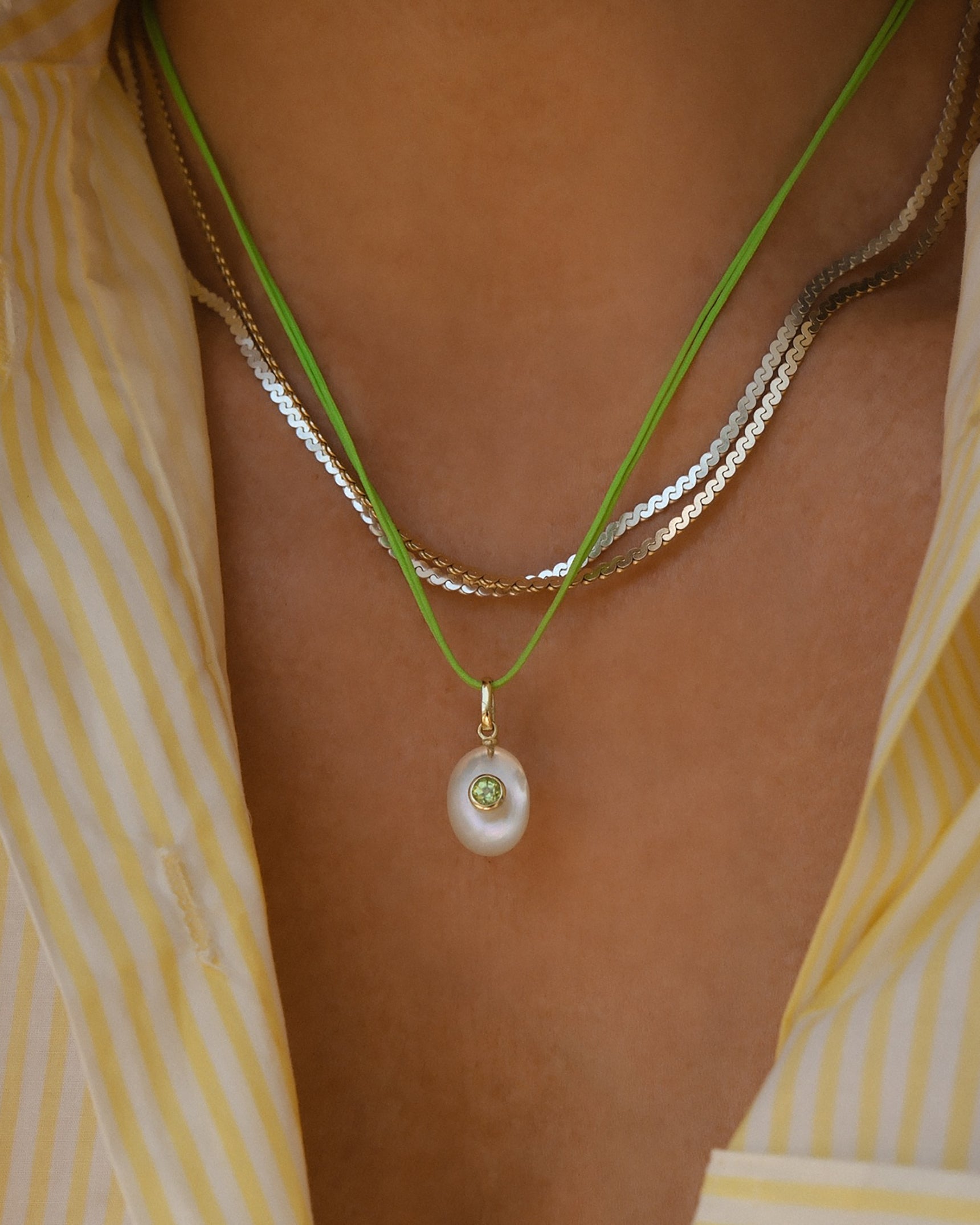 Pearlescent Birthstone Pendant Necklace - Elegant Jewelry Gift for Women - Perfect for Birthdays, Anniversaries & Special Occasions