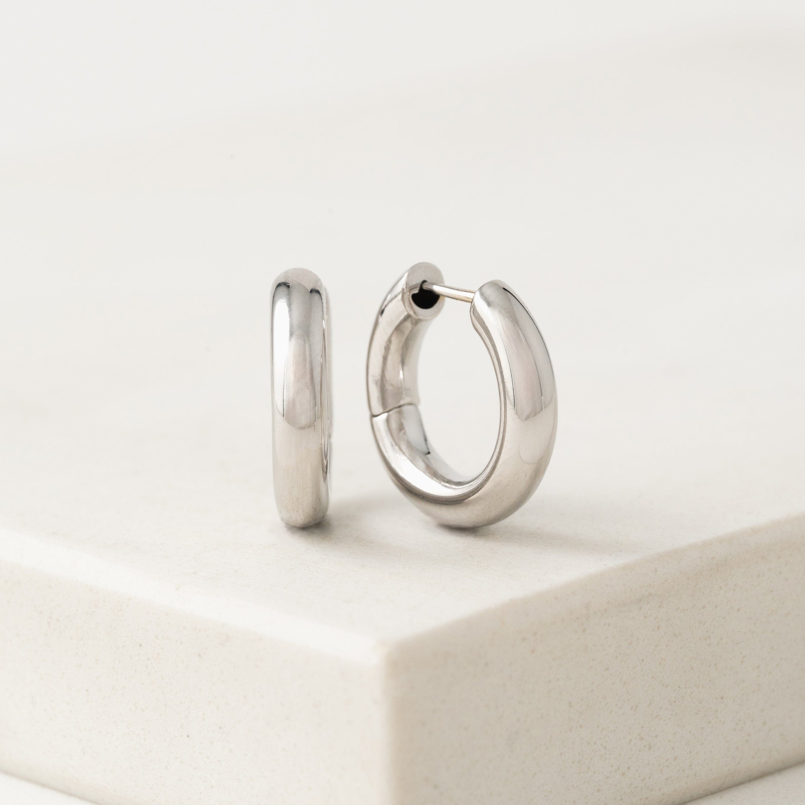 Stylish Midi Puff Hoop Earrings for Women - Trendy Gold/Silver Hollow Circle Dangle Earrings - Perfect for Parties, Weddings & Everyday Wear