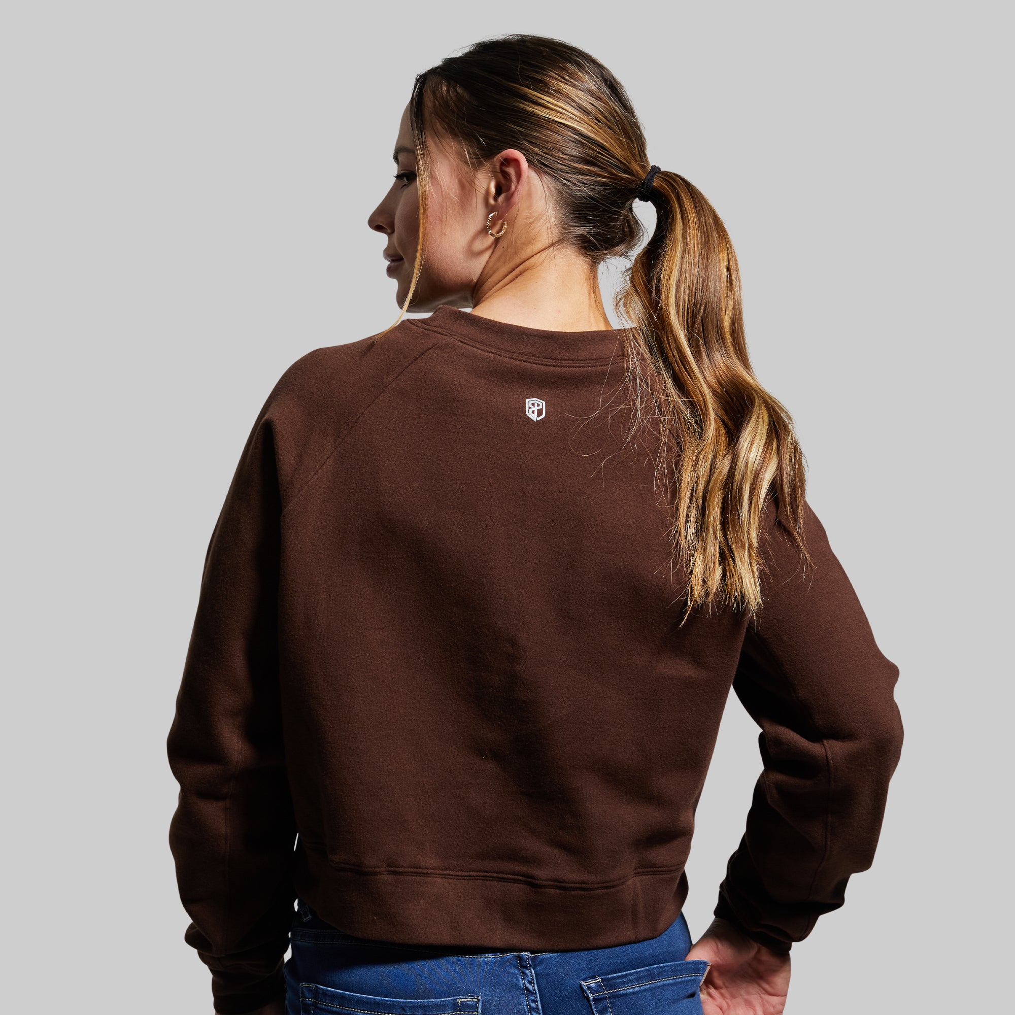 Stylish Chicory Cropped Crew Sweatshirt for Women - Trendy Casual Pullover for Streetwear, Lounge & Everyday Outfits