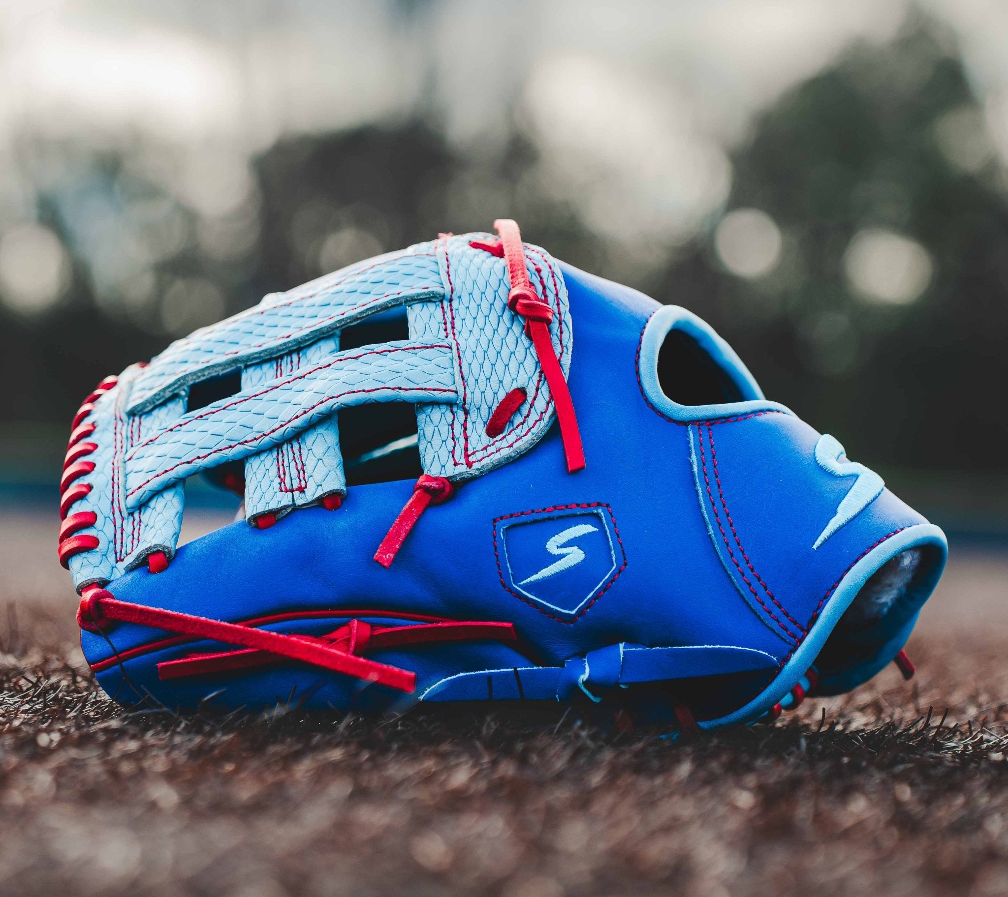 Stinger Aqua Valor 13 Baseball & Softball Fielding Glove - Premium Leather Mitt for Youth & Adult Players - Perfect for Practice, Games & Training Sessions