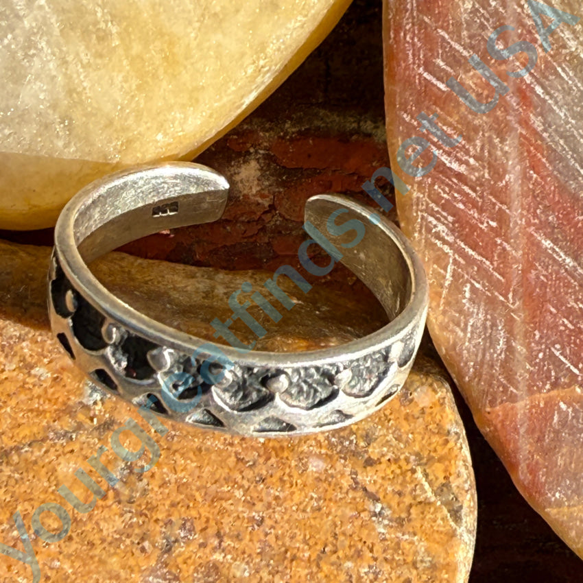 Sterling Silver Adjustable Toe Ring with Raised Crown Design - Perfect for Beach, Summer & Boho Fashion