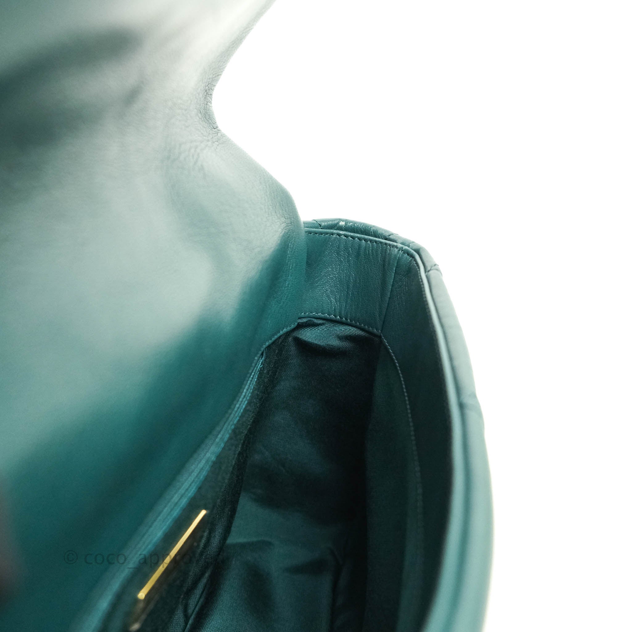 Chanel 19 Medium Flap Bag in Dark Green Goatskin Leather with Mixed Hardware - Luxury Designer Handbag for Women, Perfect for Work, Evening Events & Everyday Use