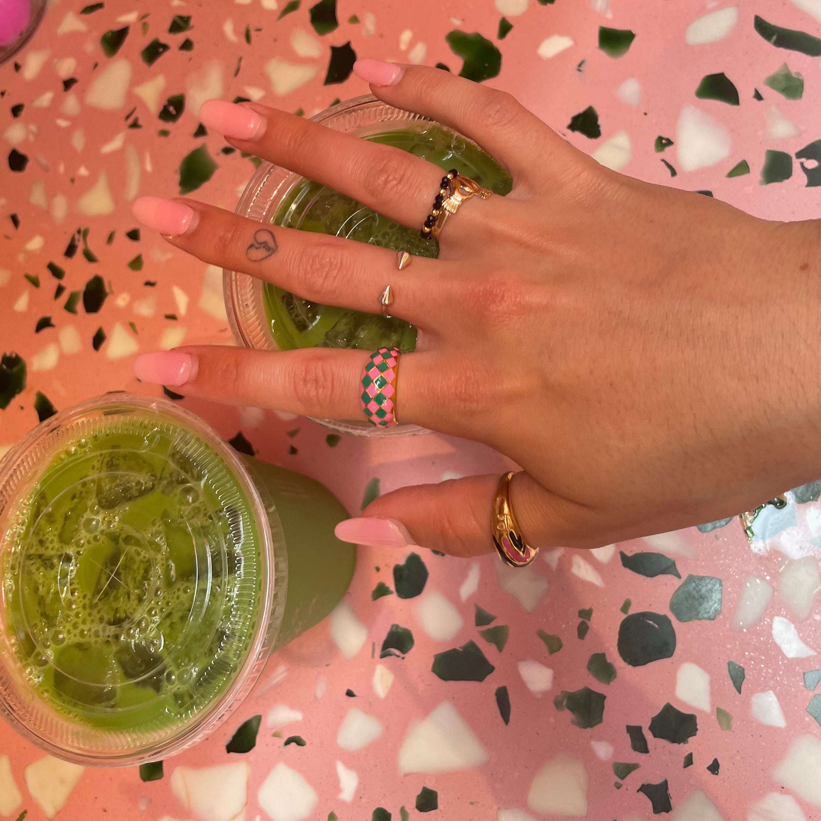 Emerald Green Checker Ring for Women - Vintage Style Adjustable Statement Ring - Perfect for Parties, Weddings & Everyday Fashion