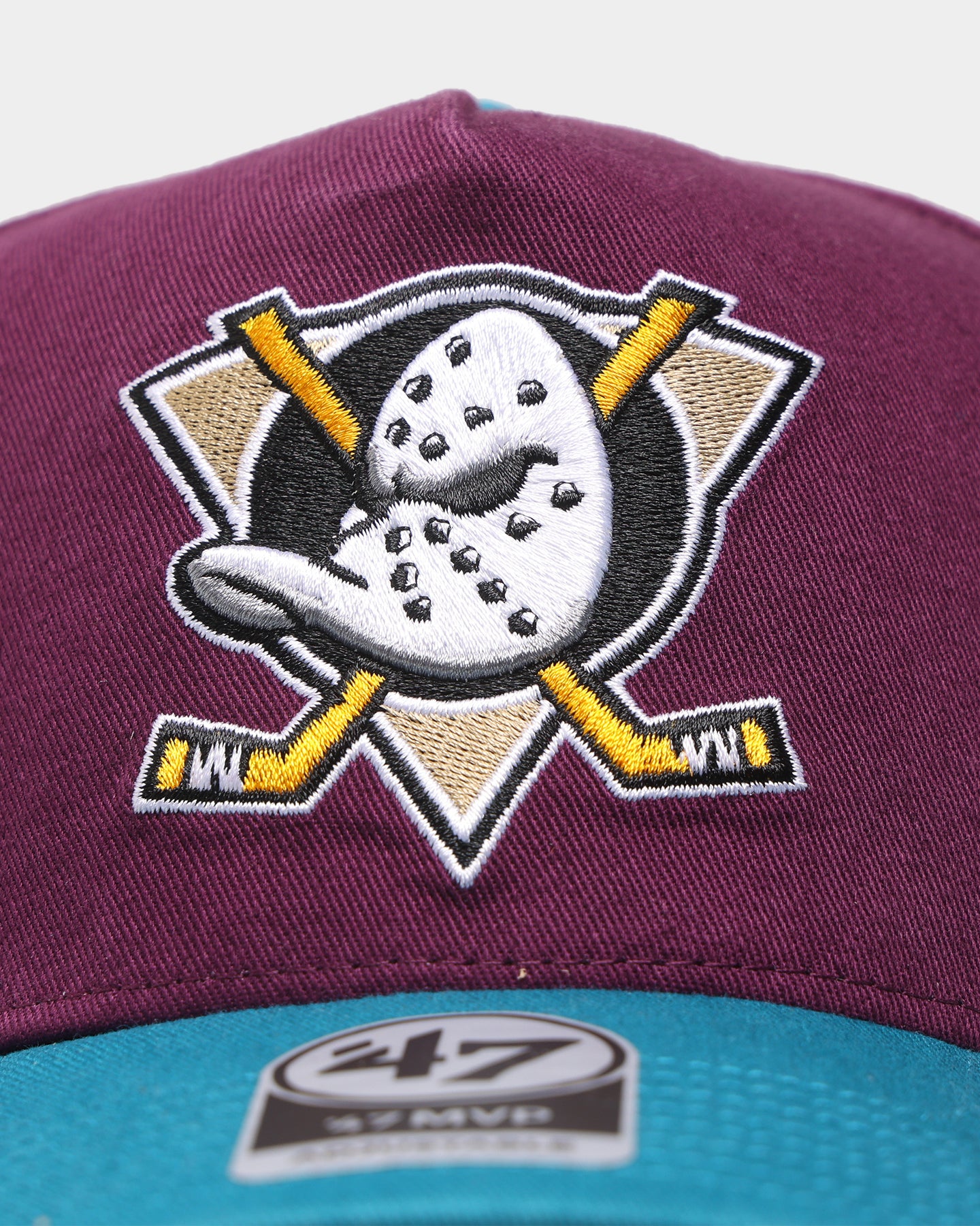 47 Brand Anaheim Ducks 'Ducks' Legend Replica '47 MVP DT Snapback Plum Cap - Official NHL Hockey Hat for Men & Women, Perfect for Games, Fan Gear & Streetwear Fashion