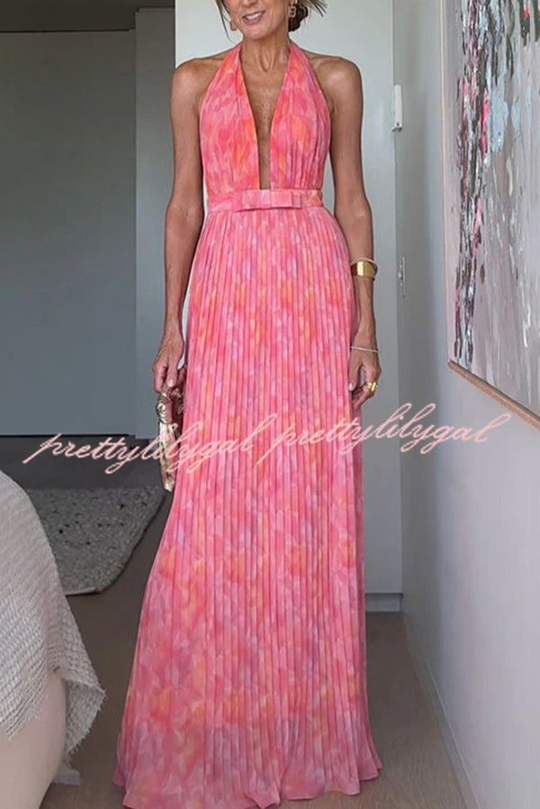 Stylish Floral Print Halter Neck Tie Pleated Maxi Dress for Women - Perfect for Beach Vacations, Summer Parties & Date Nights