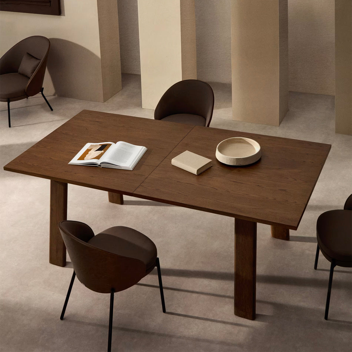 Arlen Extendable Dining Table - Expandable Wooden Table for 6 to 10 People - Perfect for Family Gatherings & Dinner Parties