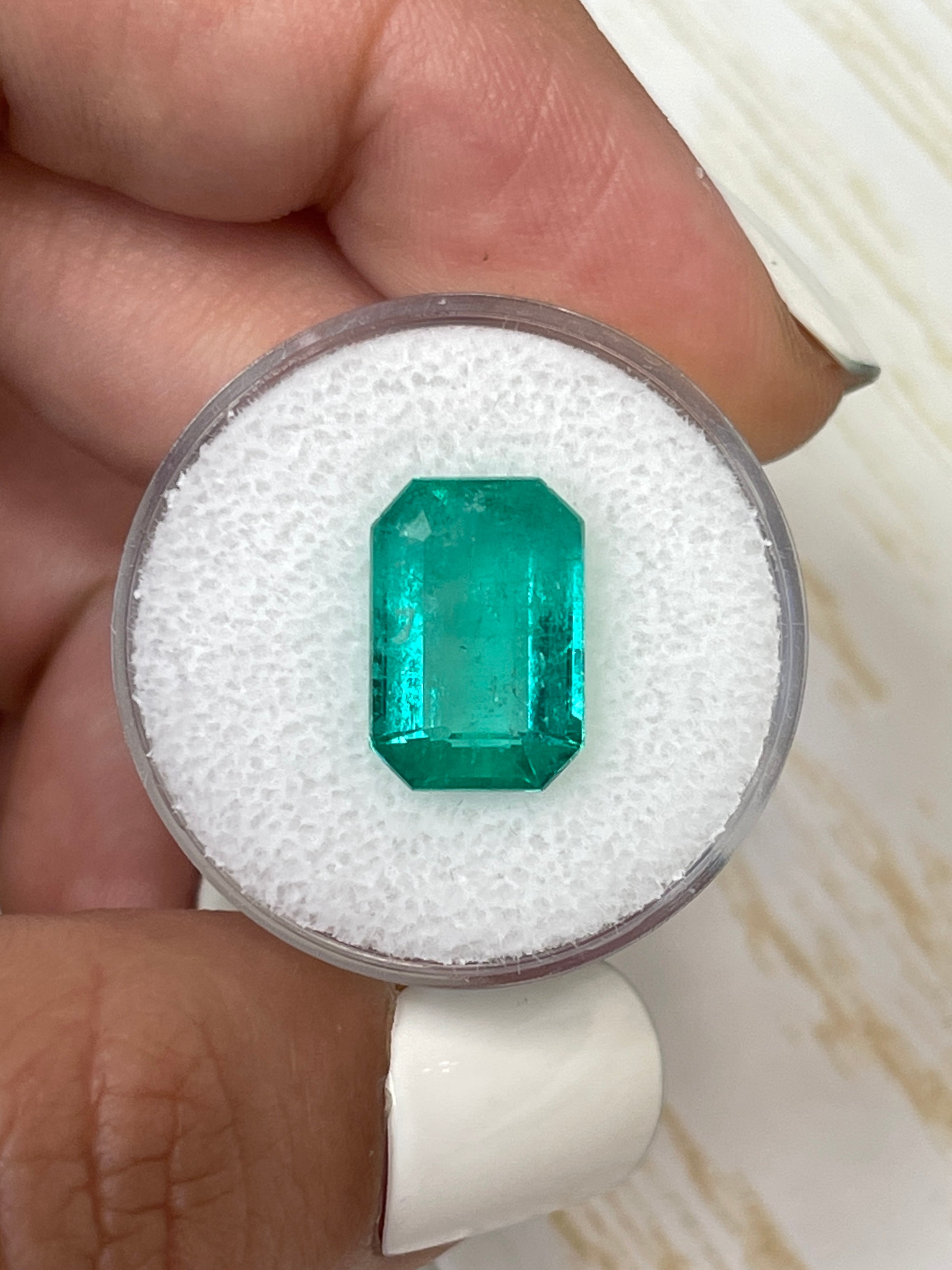 4.89 Carat 13x9mm Loose Natural Green Emerald Cut Gemstone for Jewelry Making - Engagement Rings, Earrings & Necklaces