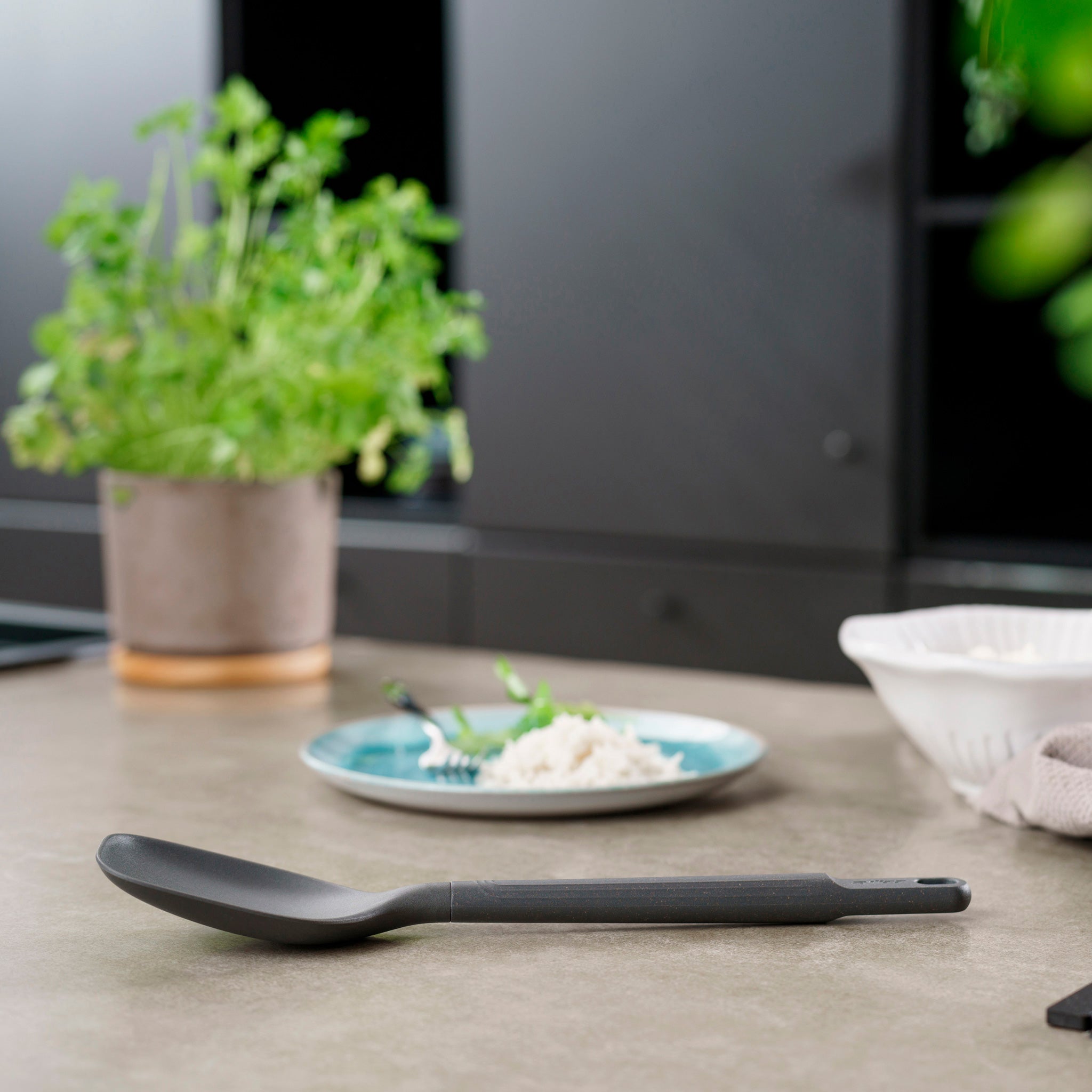 Premium Stainless Steel Spoons - Set of 6, Durable & Dishwasher Safe Kitchen Utensils for Cooking, Serving, and Eating - Perfect for Restaurants, Home Kitchens, and Outdoor Picnics