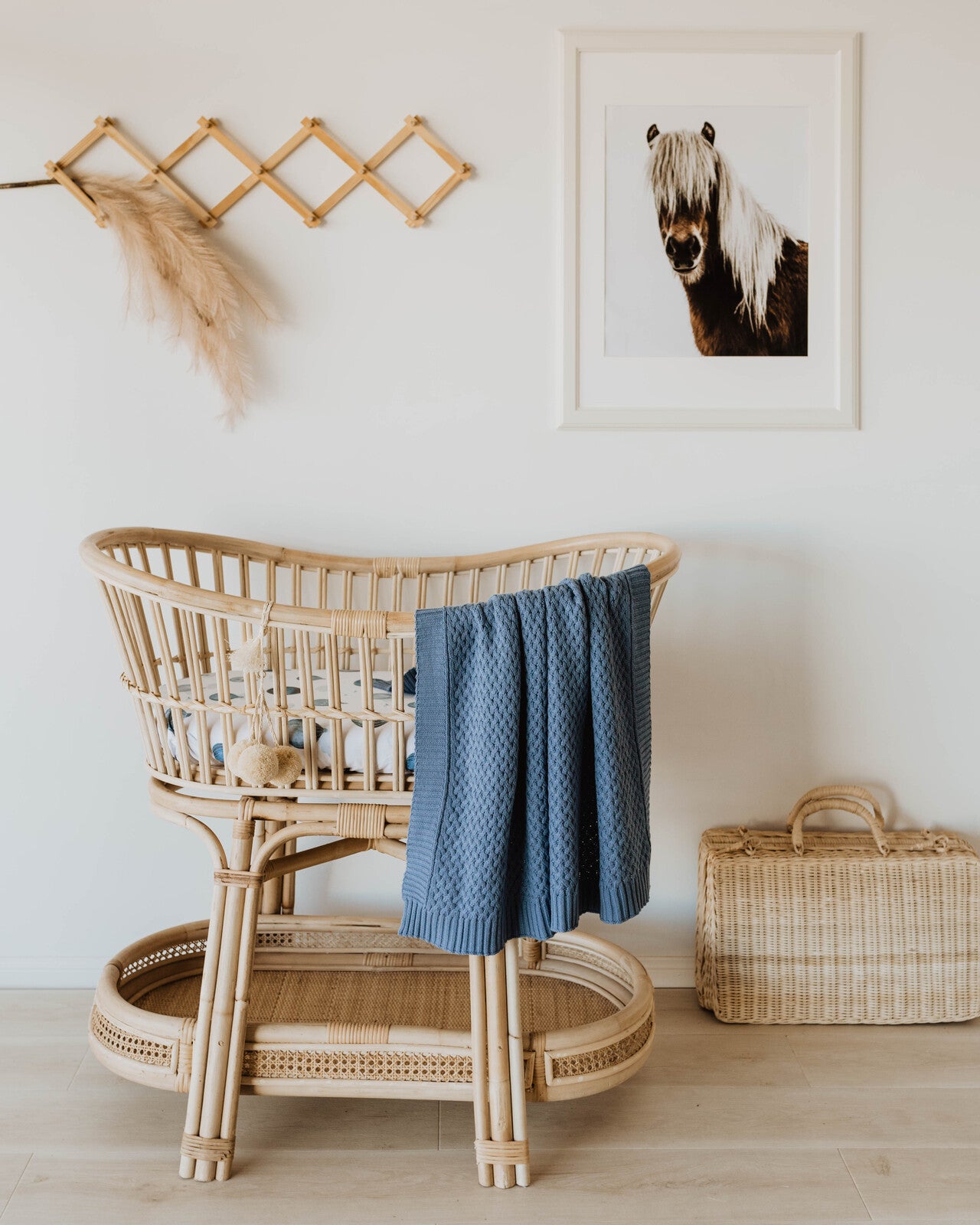 Snuggle Hunny Diamond Knit Baby Blanket - Ultra Soft & Cozy Blanket for Newborns & Toddlers - Perfect for Nursery, Stroller & Cuddle Time