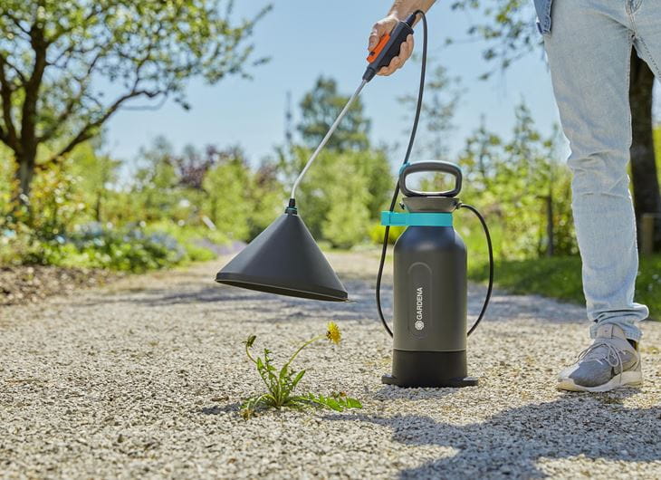 Gardena 5L Pressure Sprayer Comfort - High Capacity Garden Sprayer for Plants, Lawn & Outdoor Cleaning | Perfect for Gardening, Pest Control & Watering