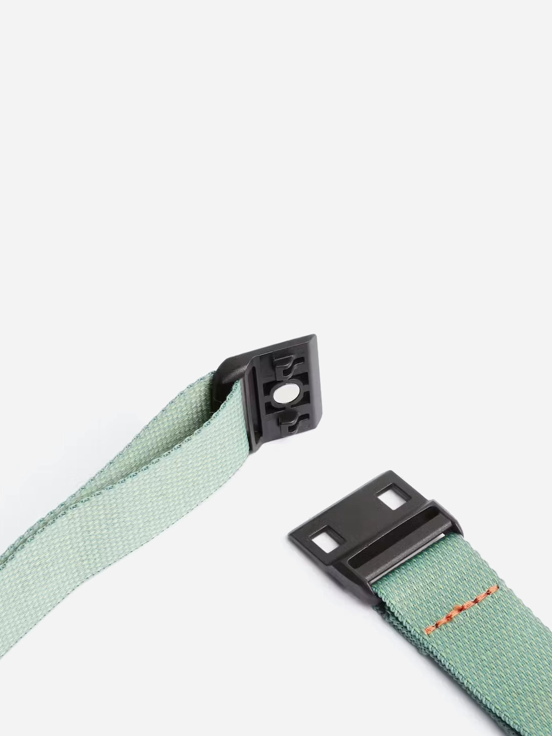 Bellroy Lite Sling Bag - Compact & Lightweight Crossbody Bag for Men & Women | Perfect for Travel, Hiking, and Everyday Carry (Model: MTP0125E)